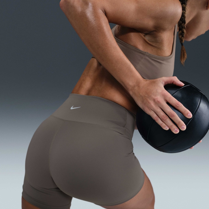 Nike One Fitted image number 2 Nike One Fitted image number 2