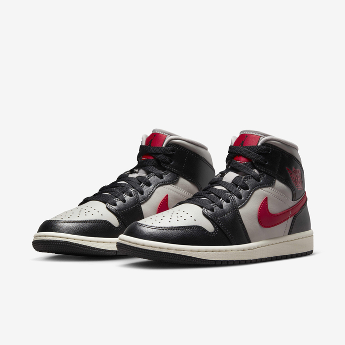 Air Jordan 1 Mid image number 4 Air Jordan 1 Mid image number 4