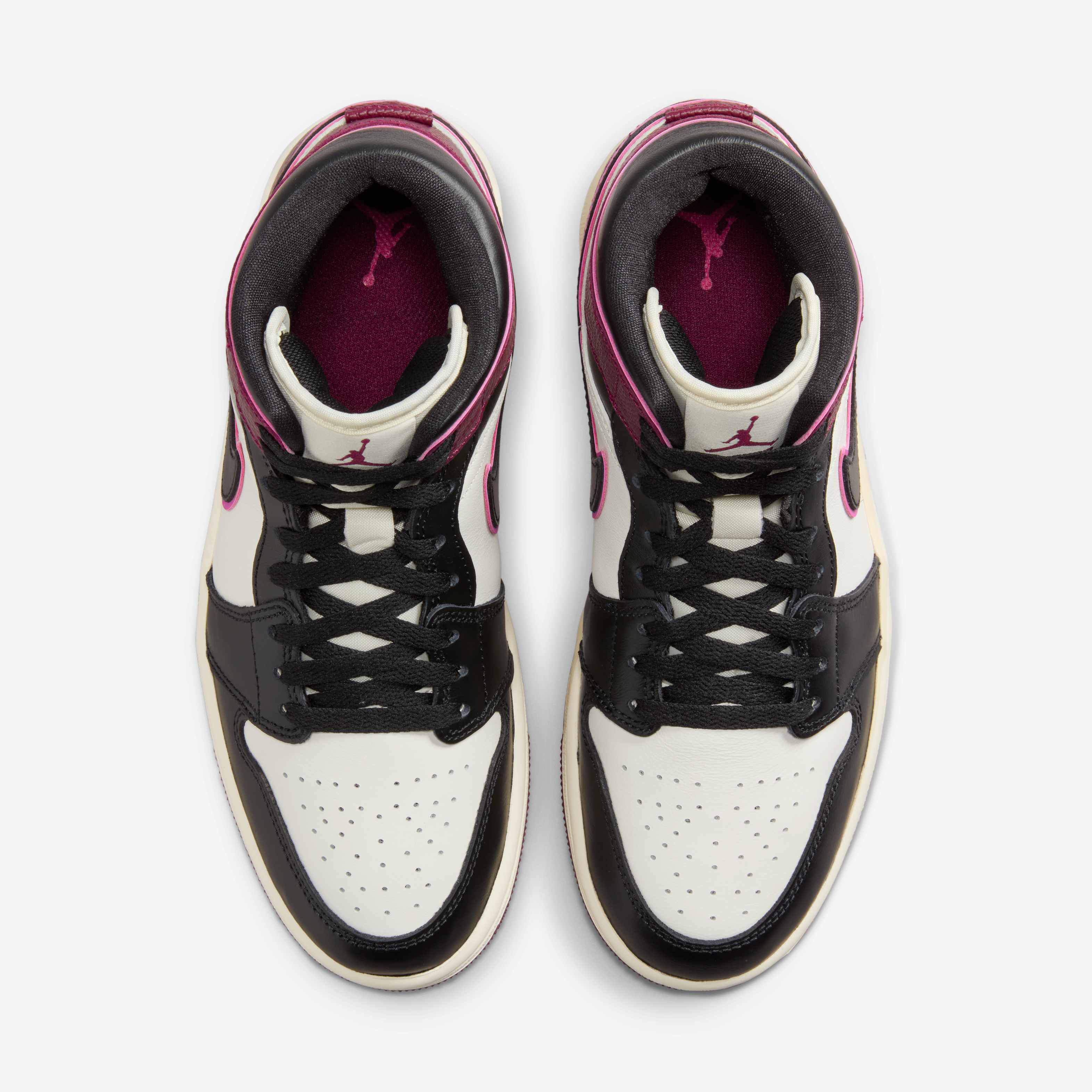 Air Jordan 1 Mid SE image number 3