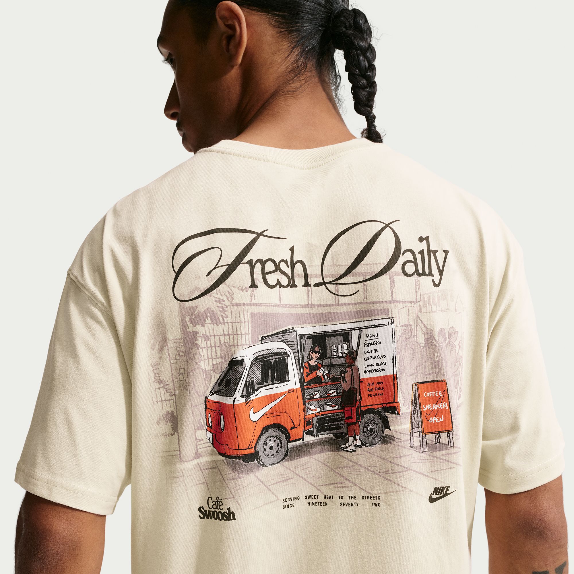 نايكي سبورتسوير image number 2