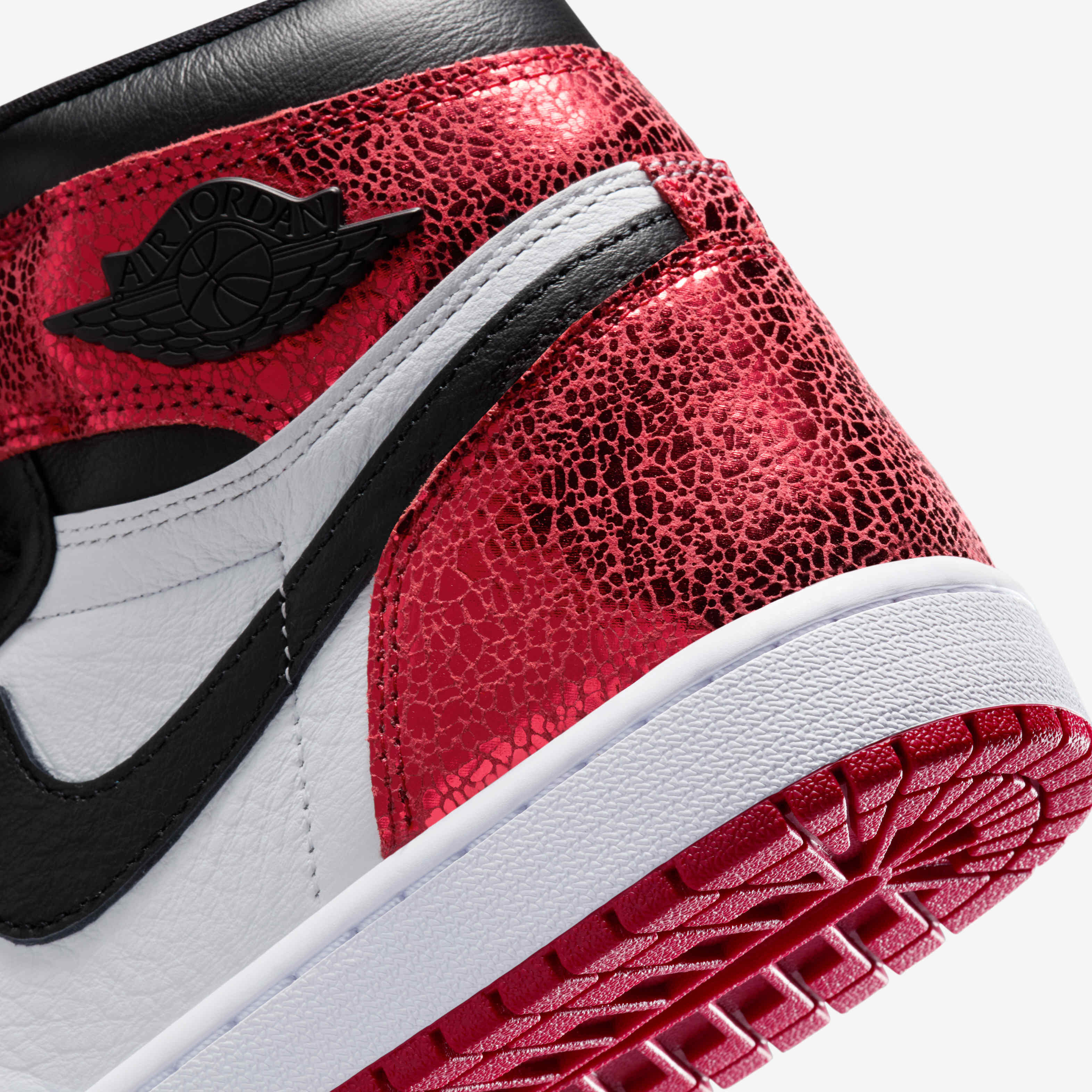 Air Jordan 1 Retro High OG image number 7