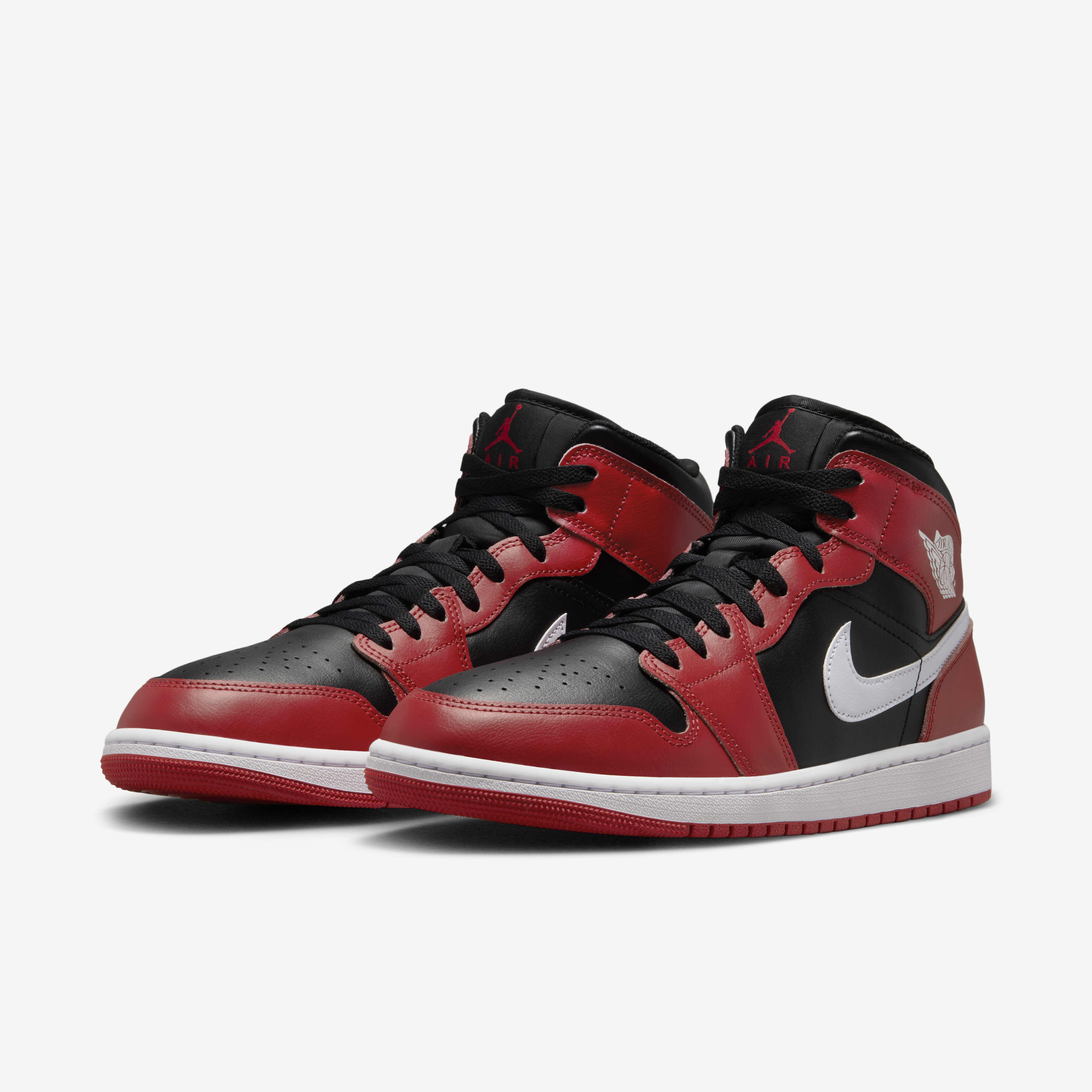 Air Jordan 1 Mid image number 4