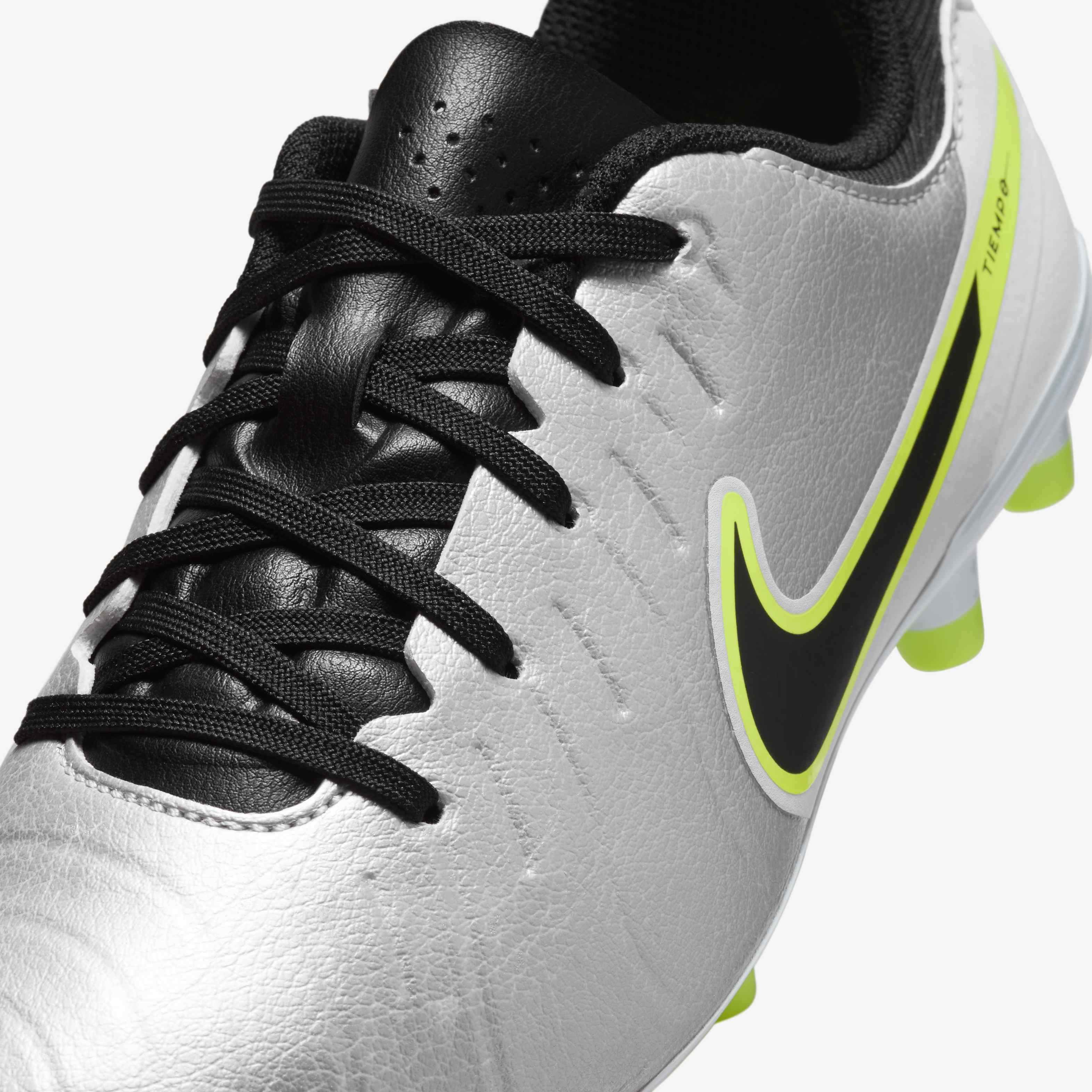 Nike Jr. Tiempo Legend 10 Academy image number 7
