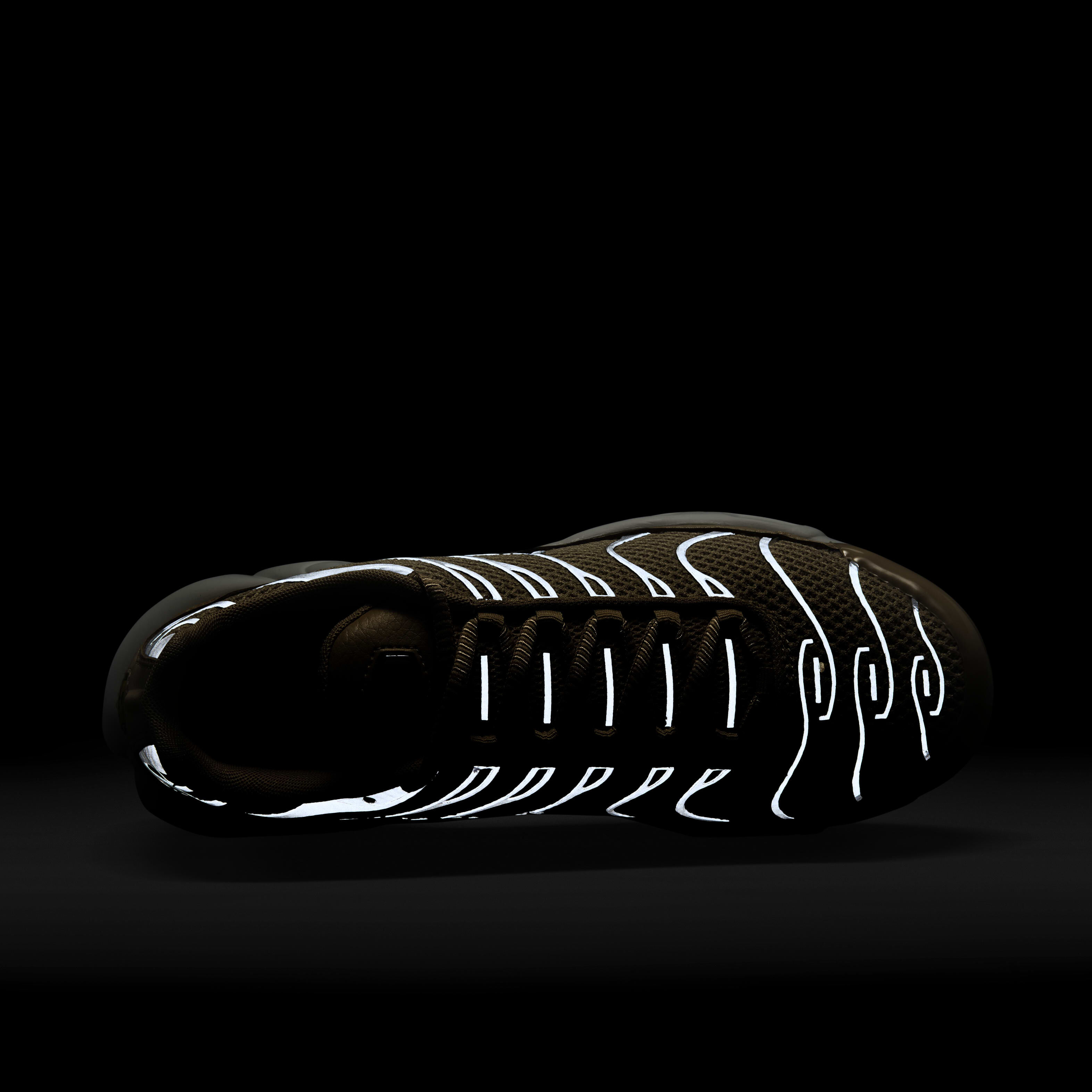 Nike Air Max Plus image number 8