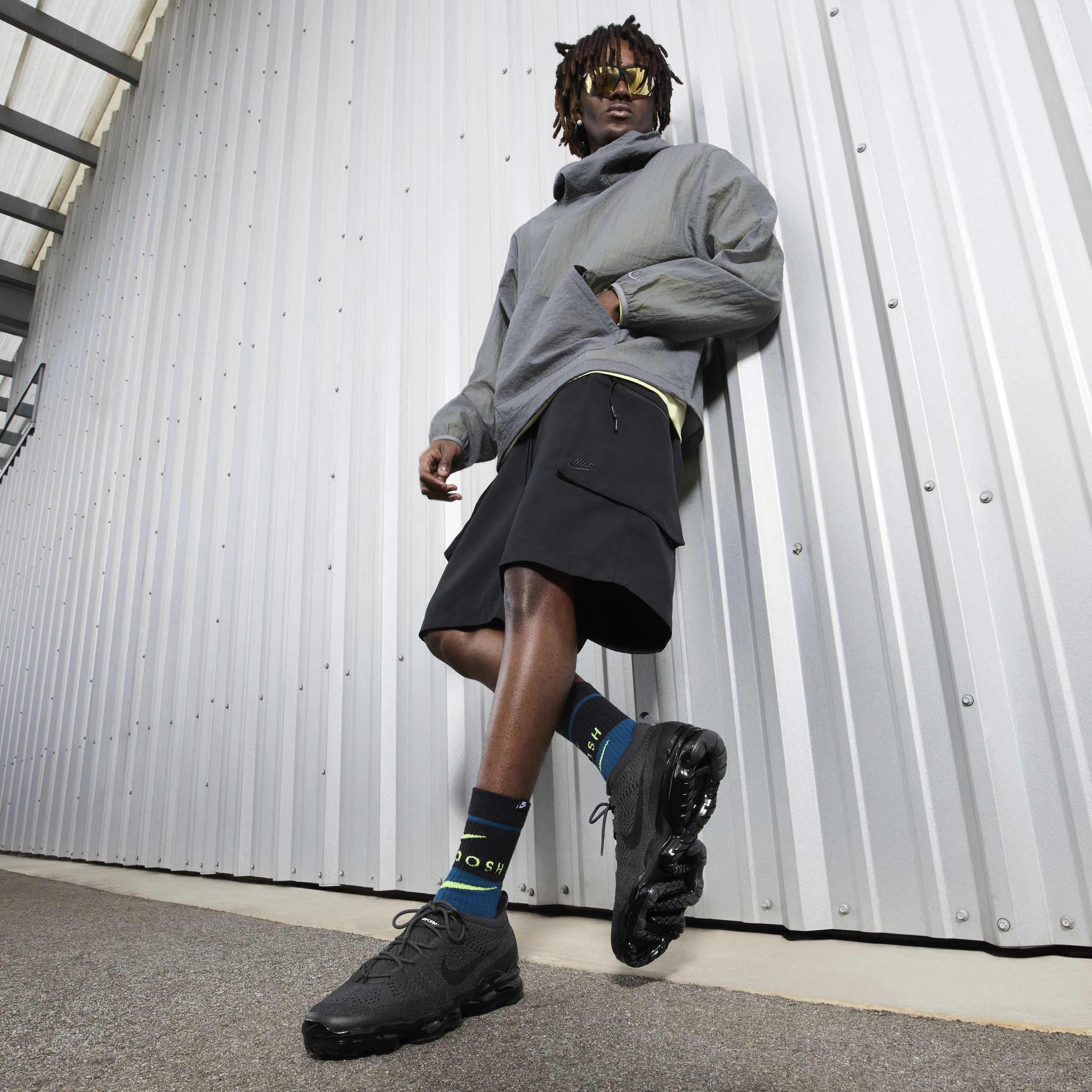 Vapormax black outfit on sale