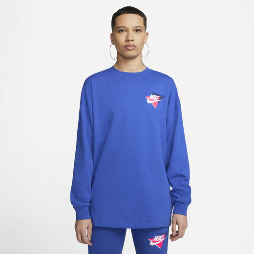 نايكي سبورتسوير