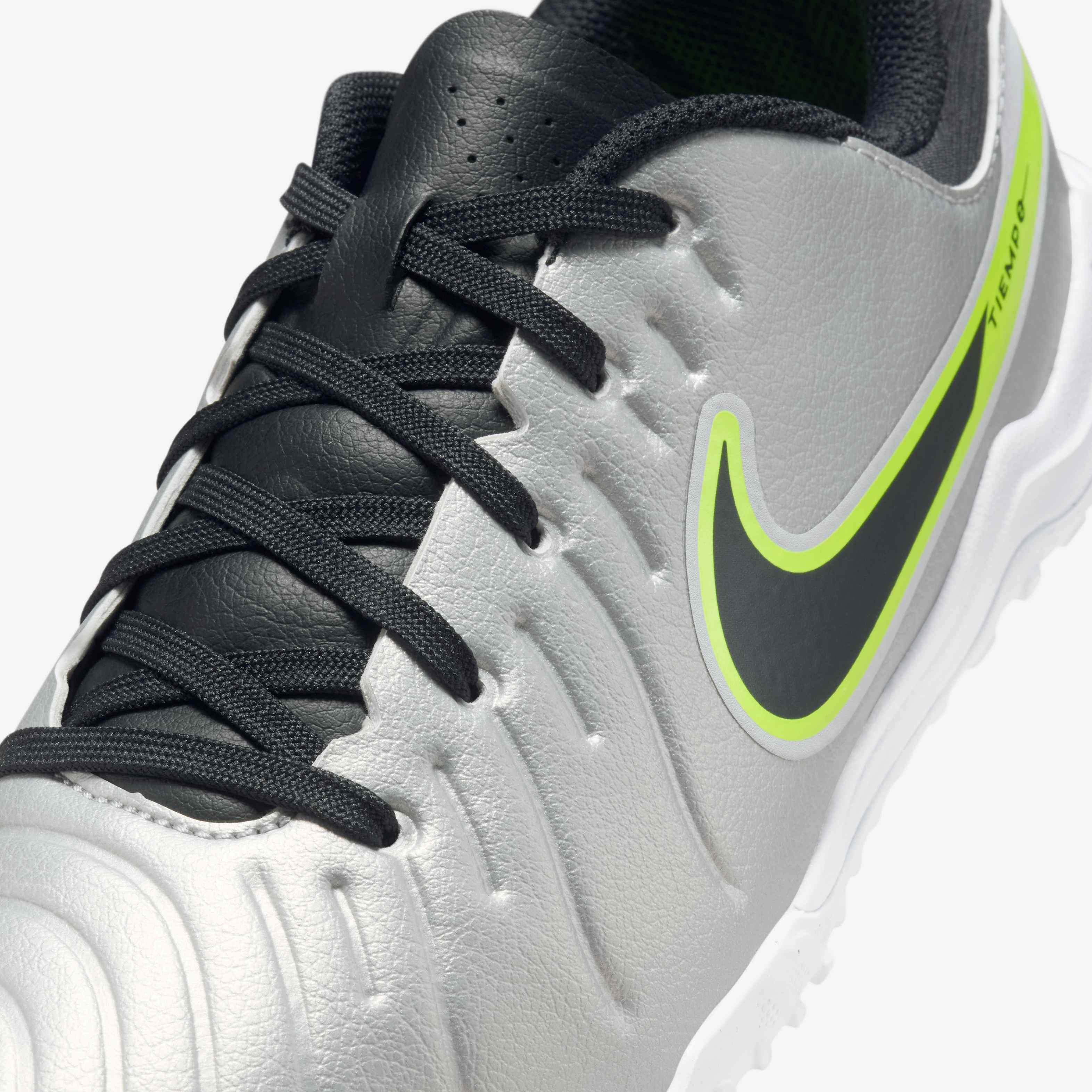 Nike Jr. Tiempo Legend 10 Academy image number 6