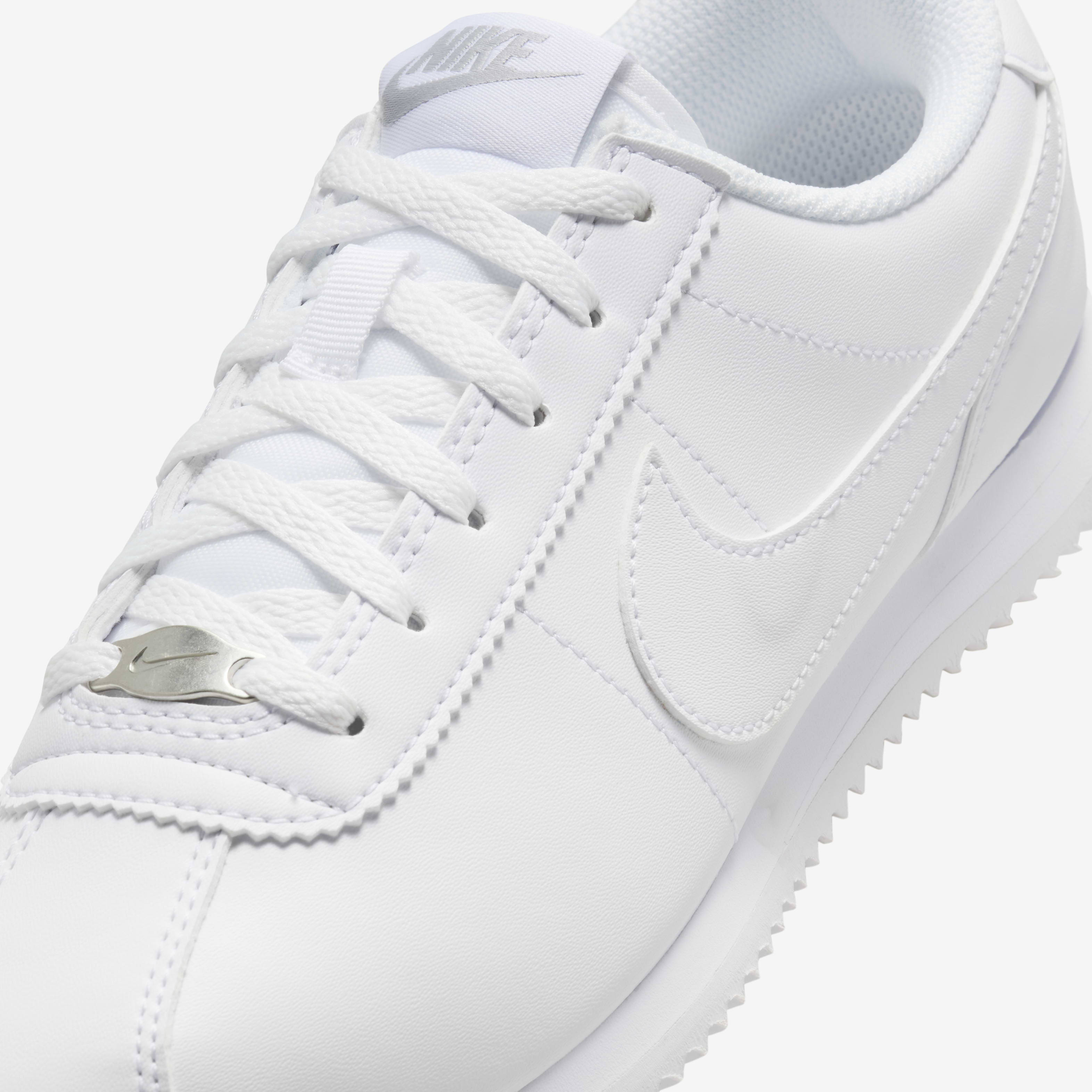 نايكي كورتيز image number 6