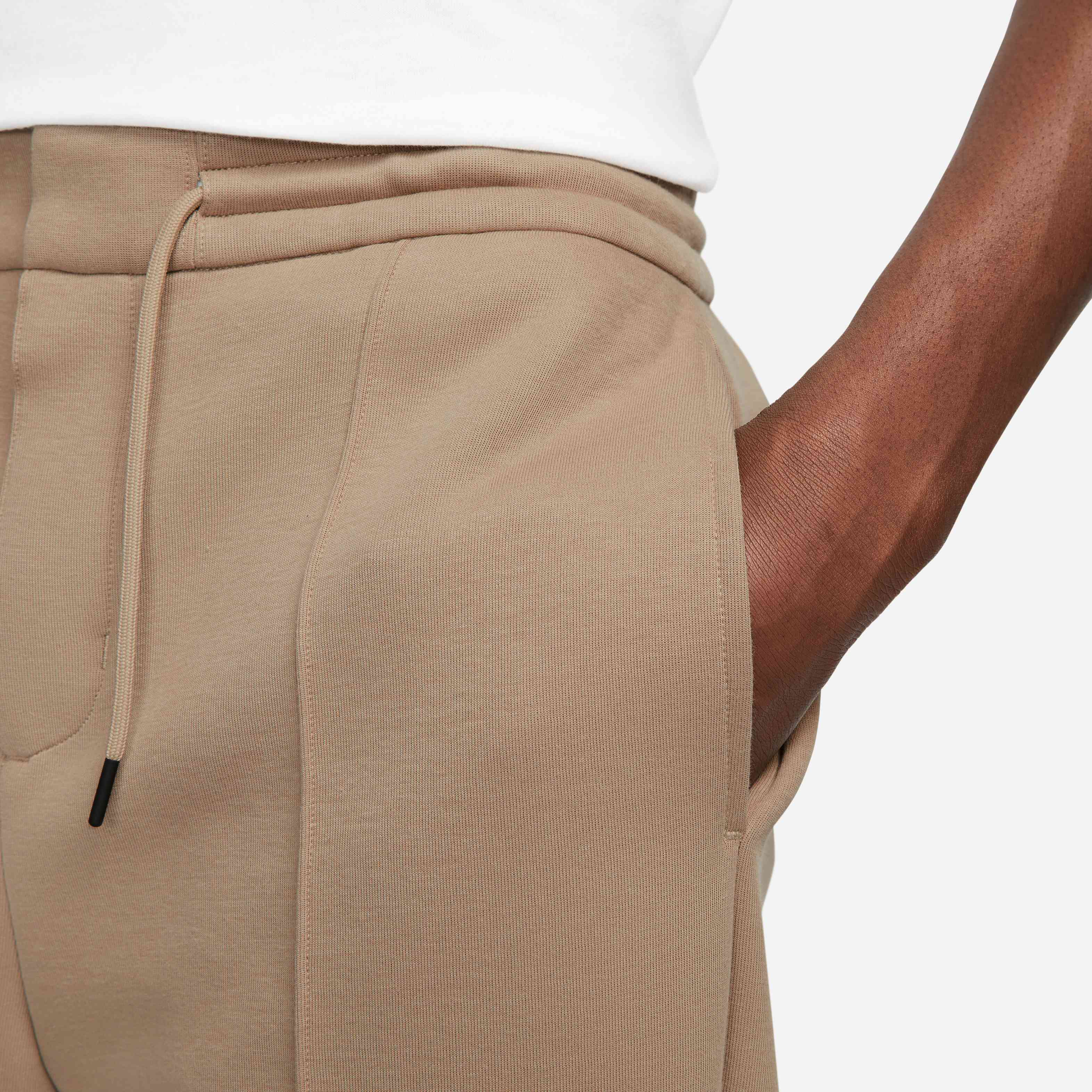 Nike Sportswear Tech Fleece Re-Imagined image number 3