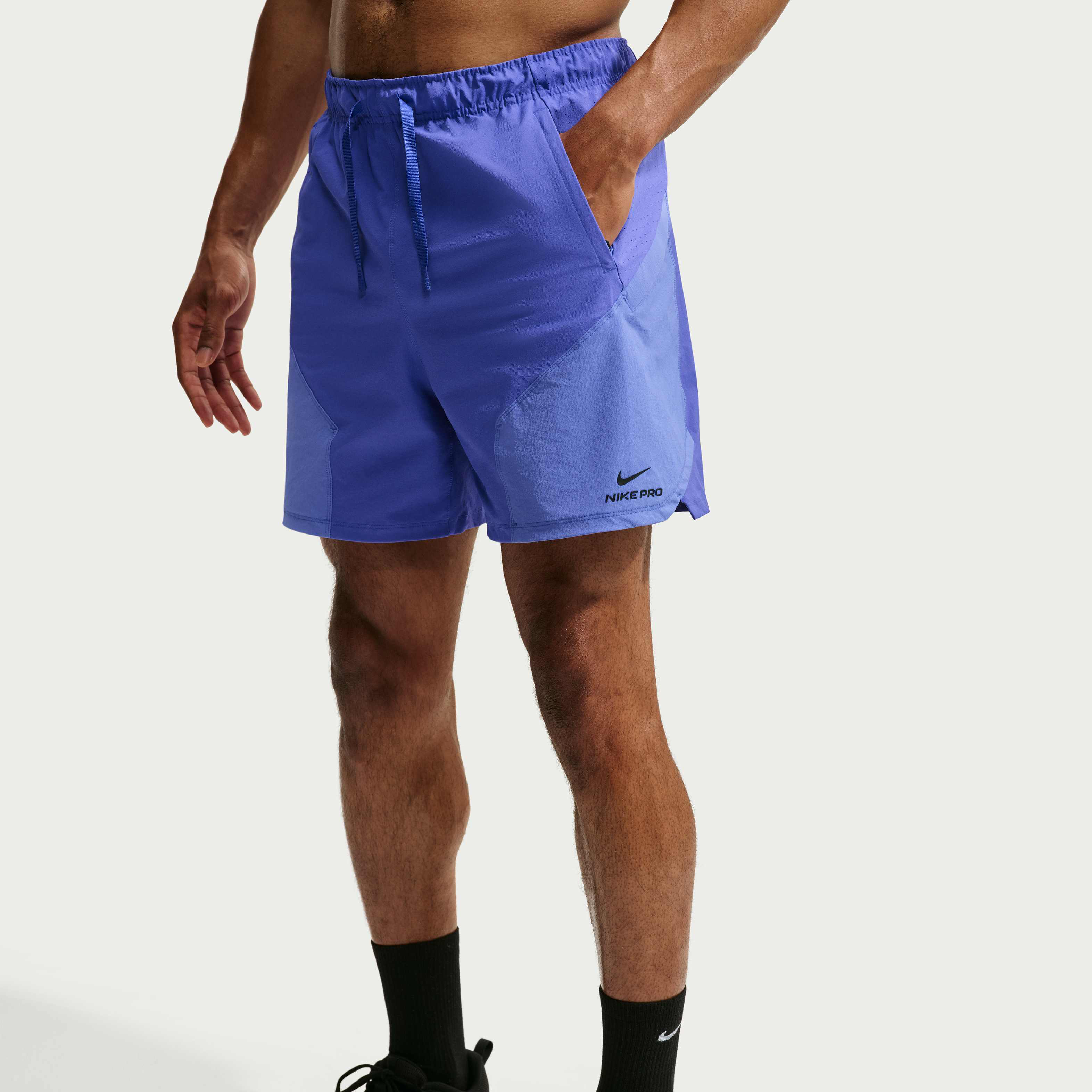 Nike Pro Training image number 1