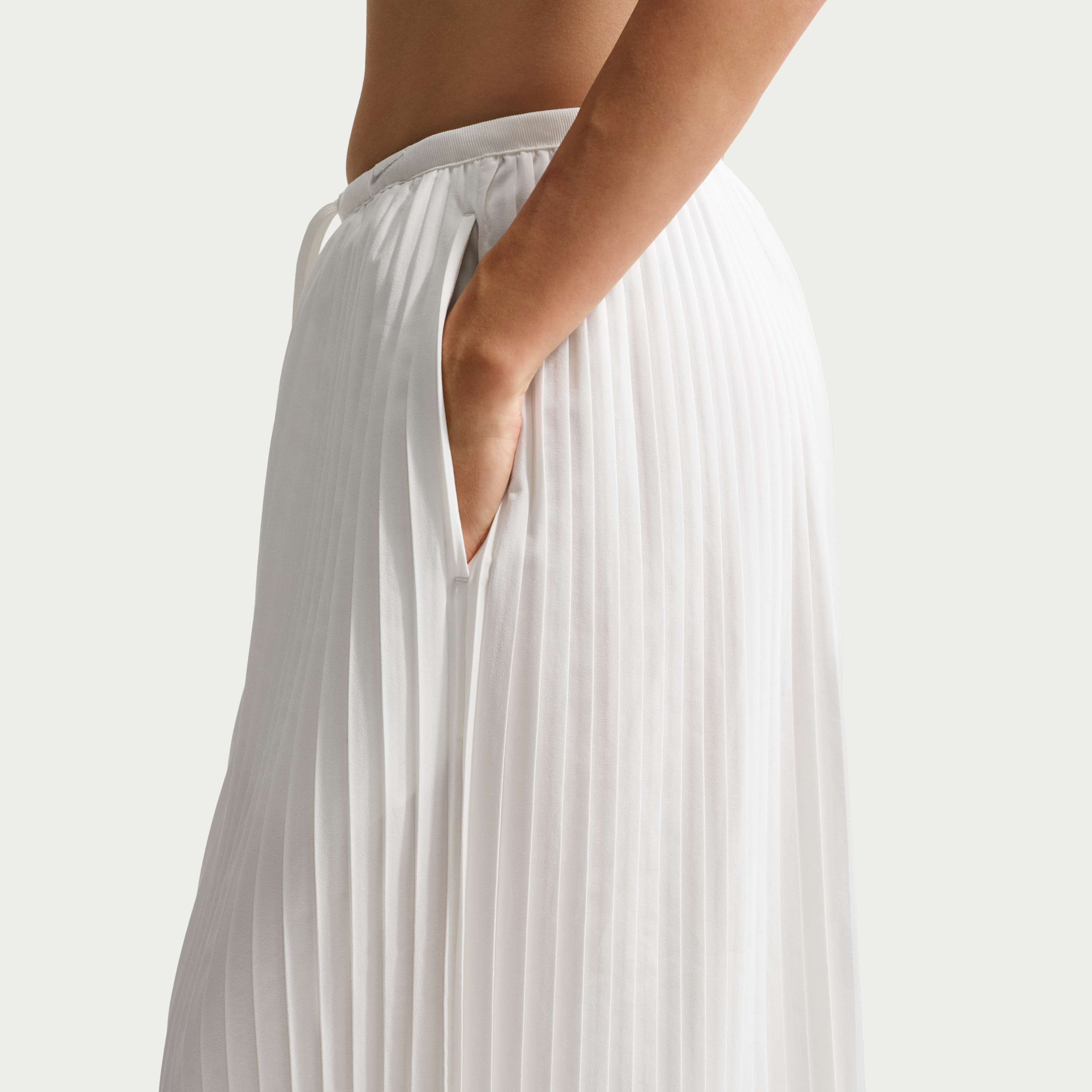 نايكي سبورتسوير image number 2