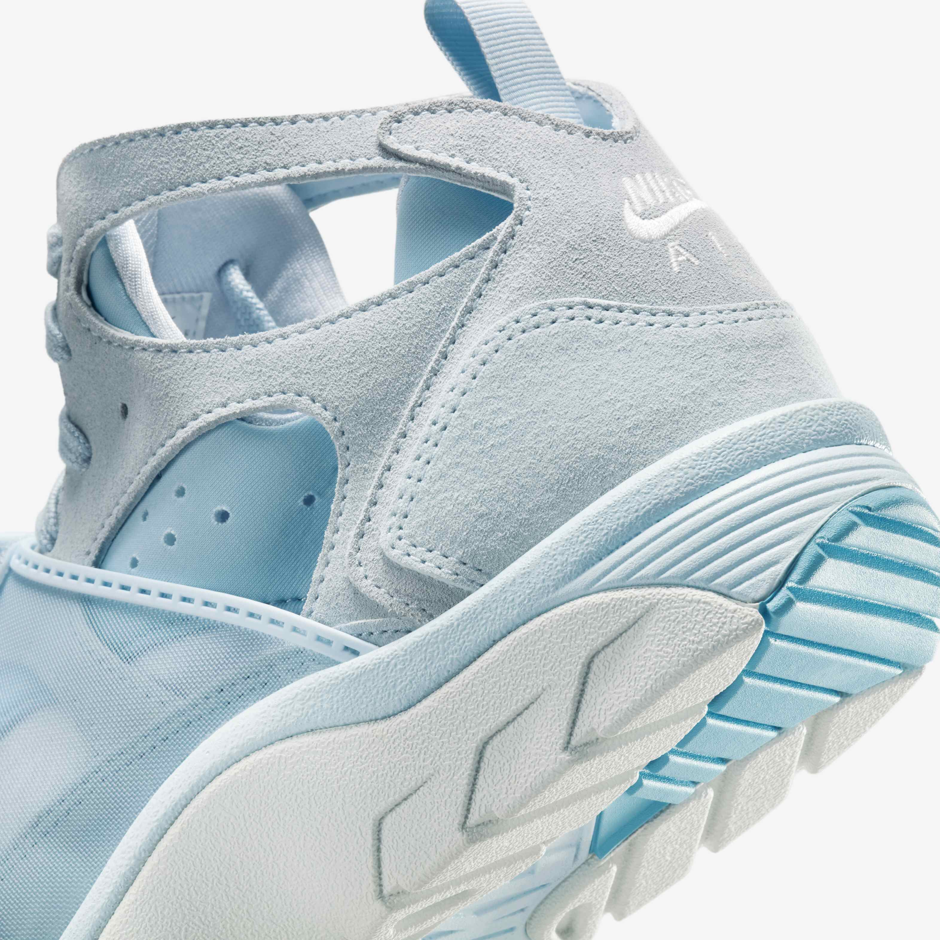 Nike Air Trainer Huarache image number 7