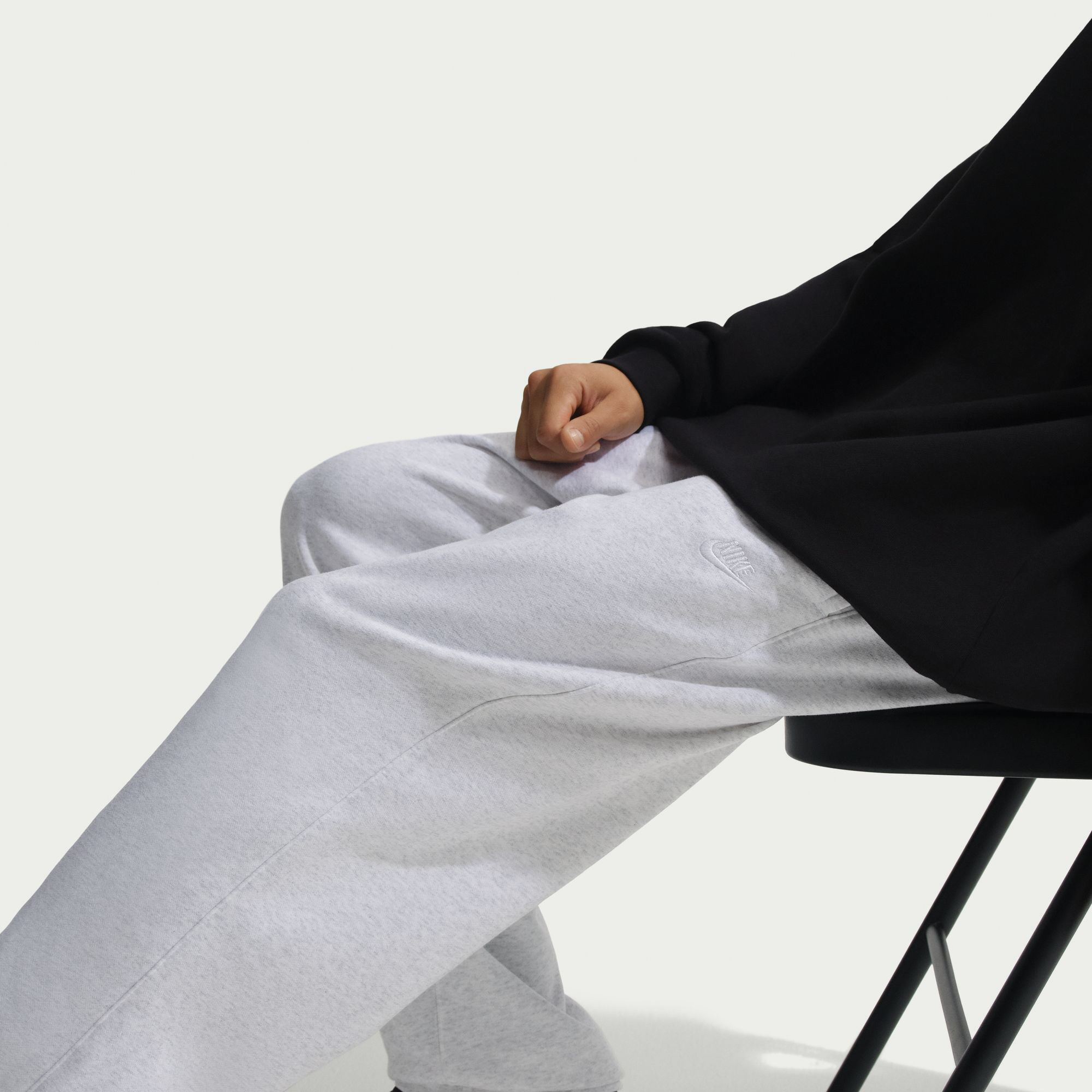 نايكي كلوب image number 4