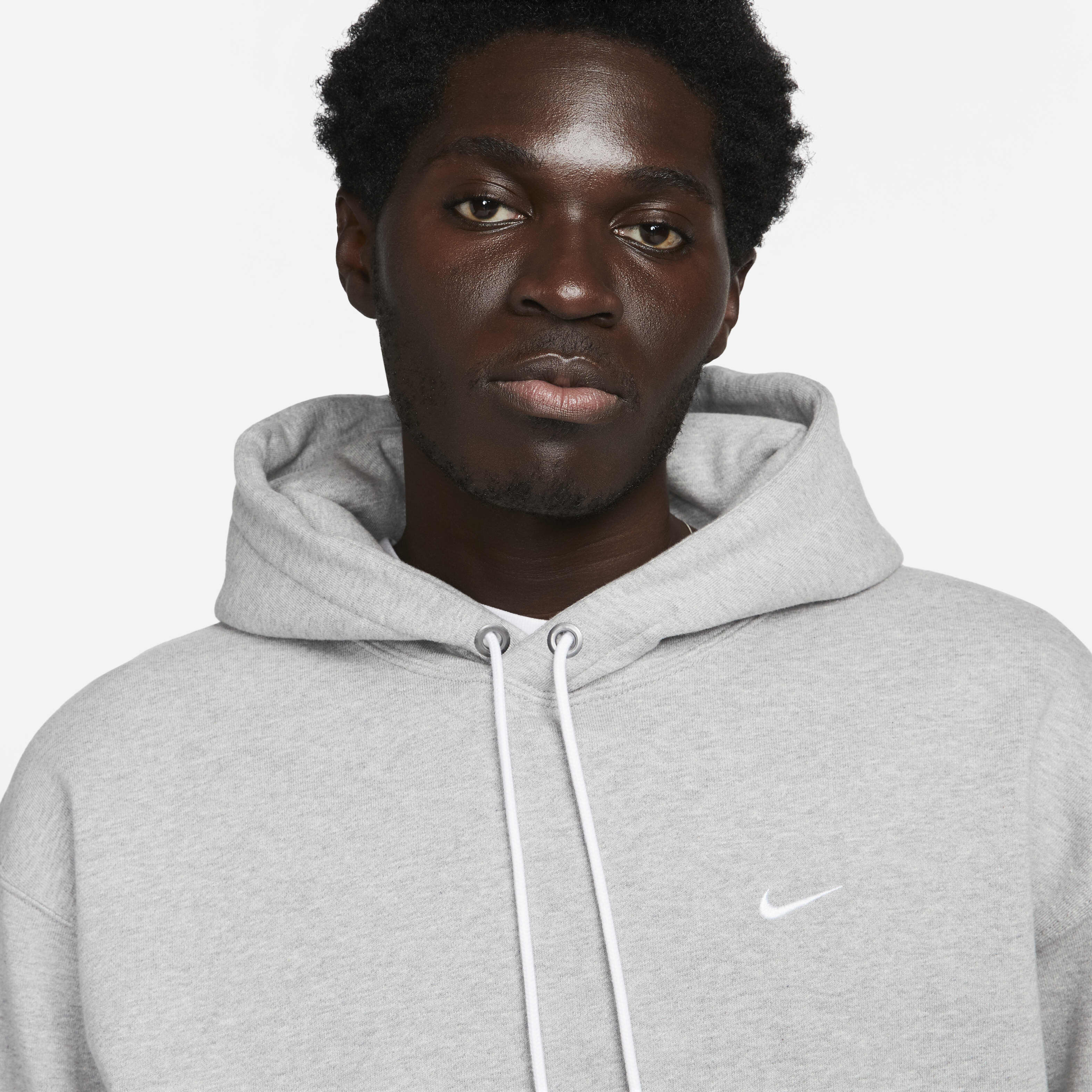 Nike Solo Swoosh image number 2