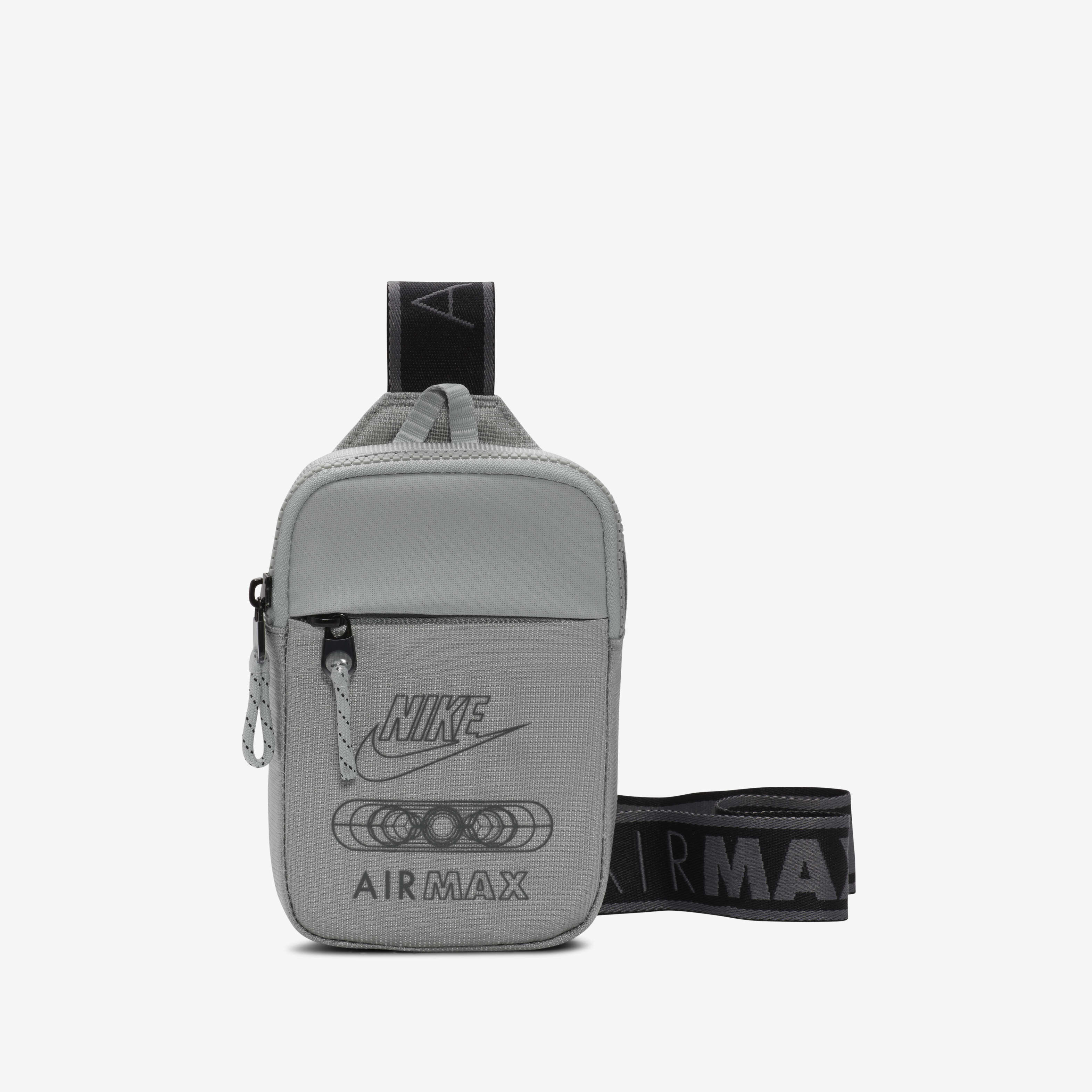 نايكي سبورتسوير ايسنشالز image number 1