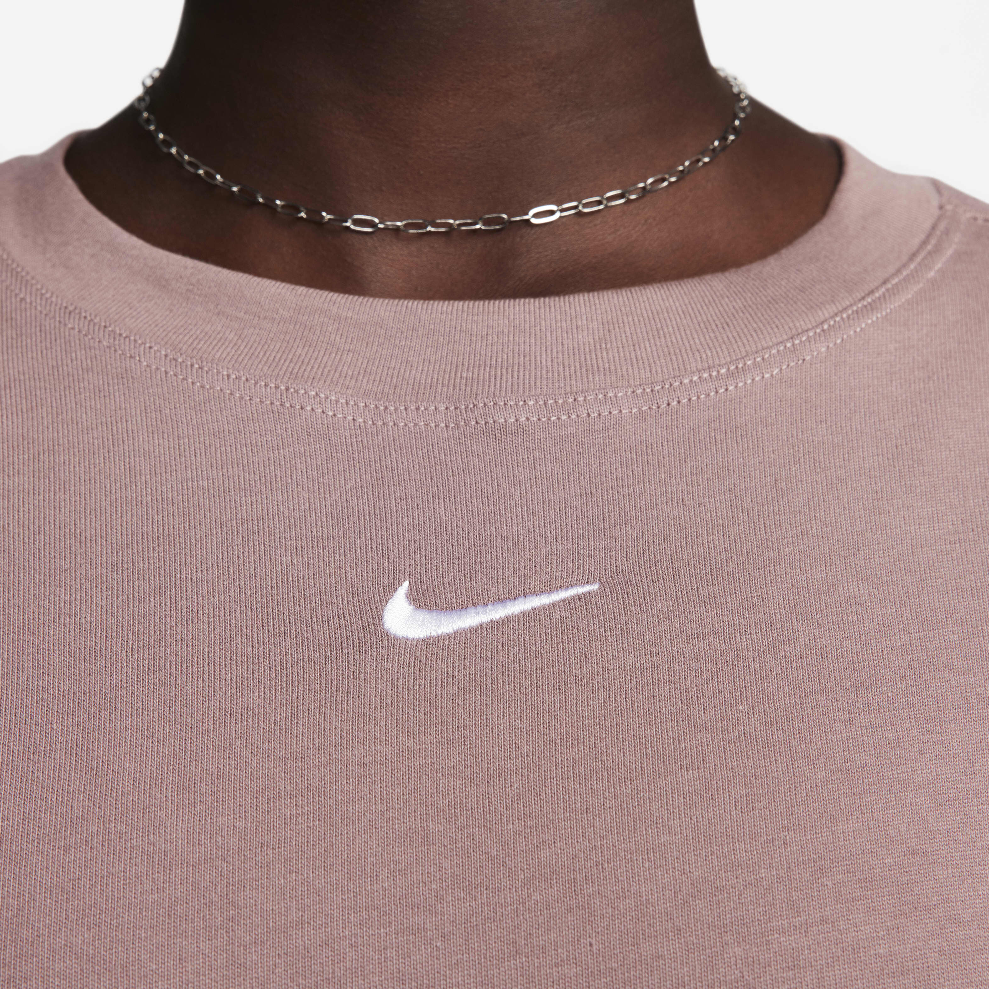 Nike Sportswear Essential image number 3