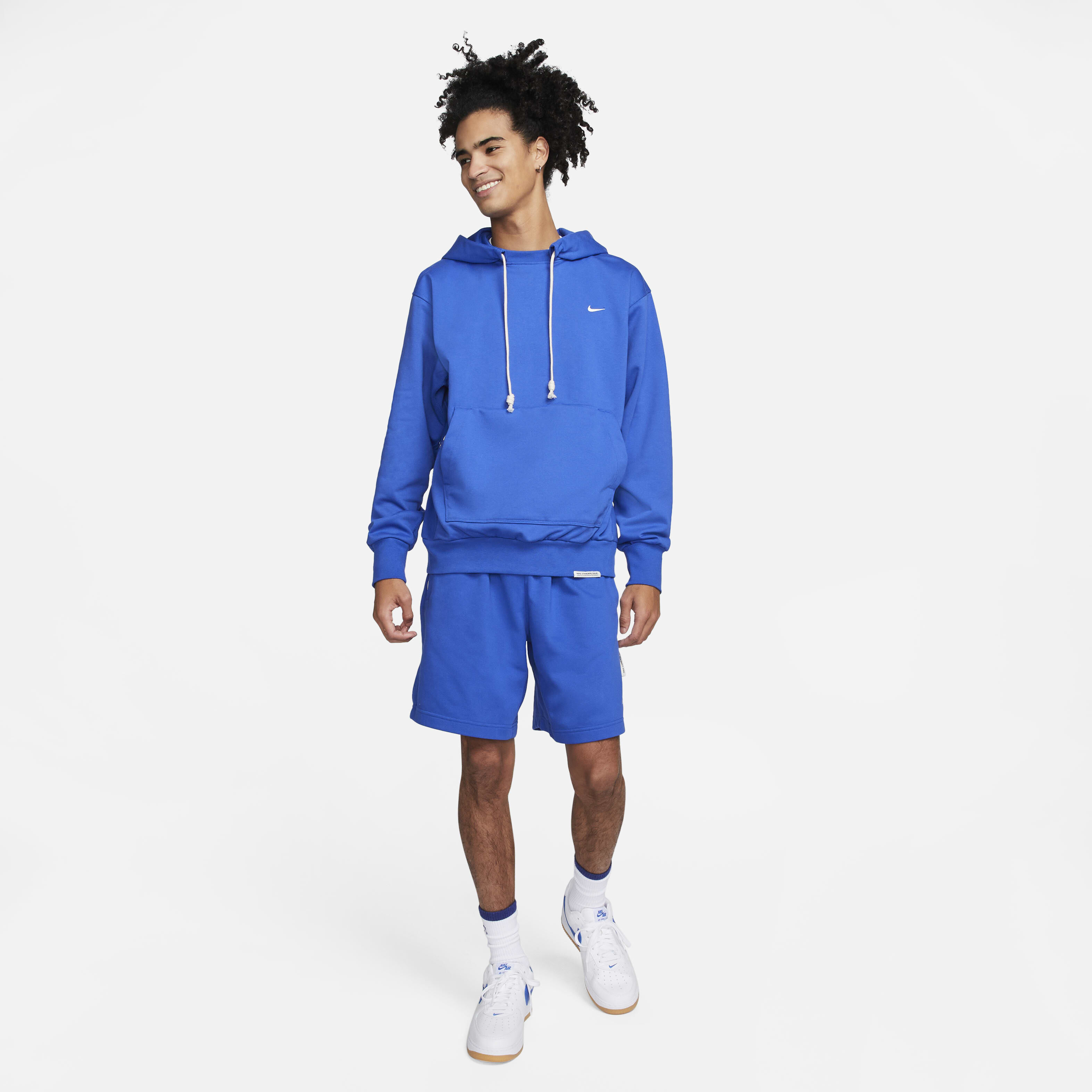 Nike Standard Issue image number 8