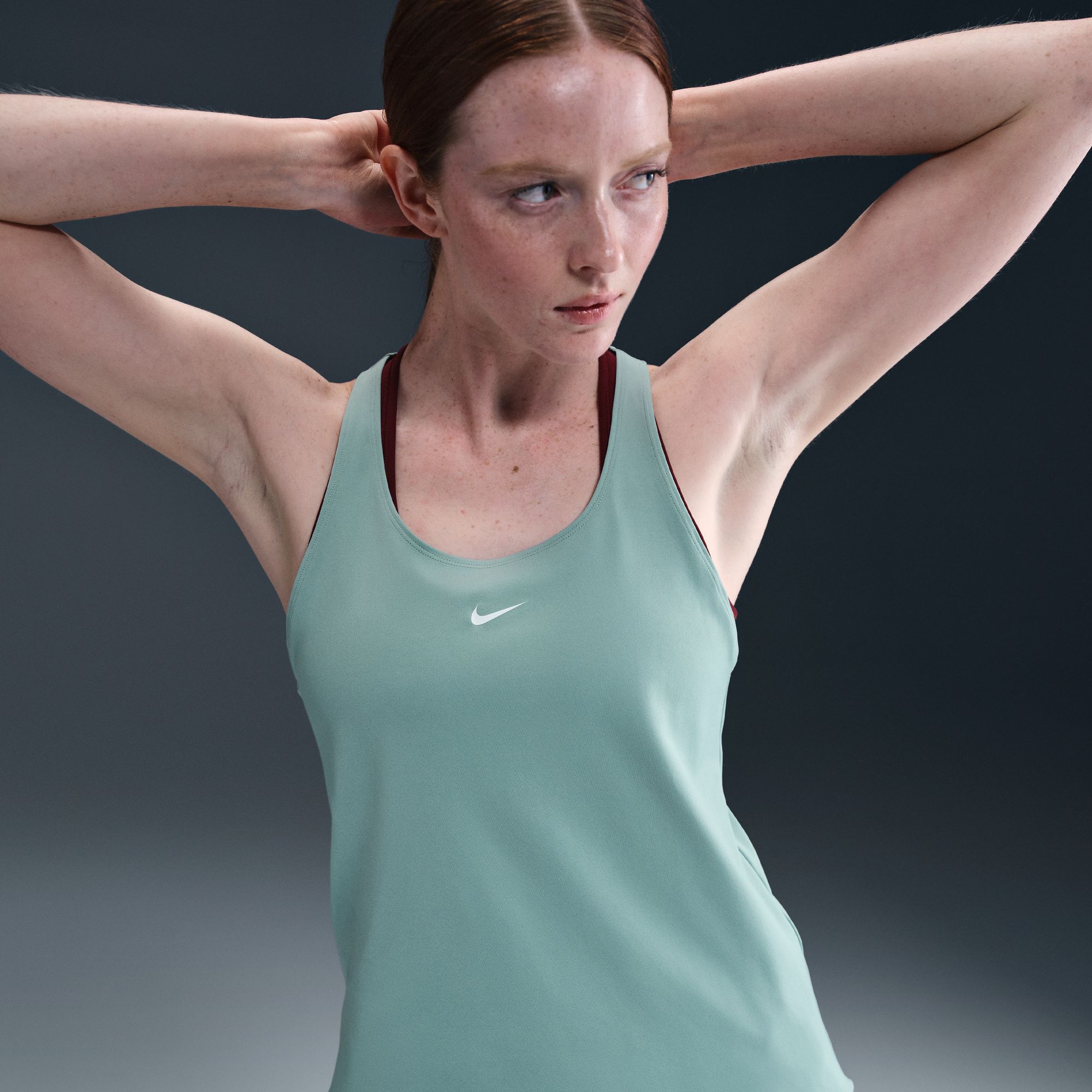 Nike Pro image number 5