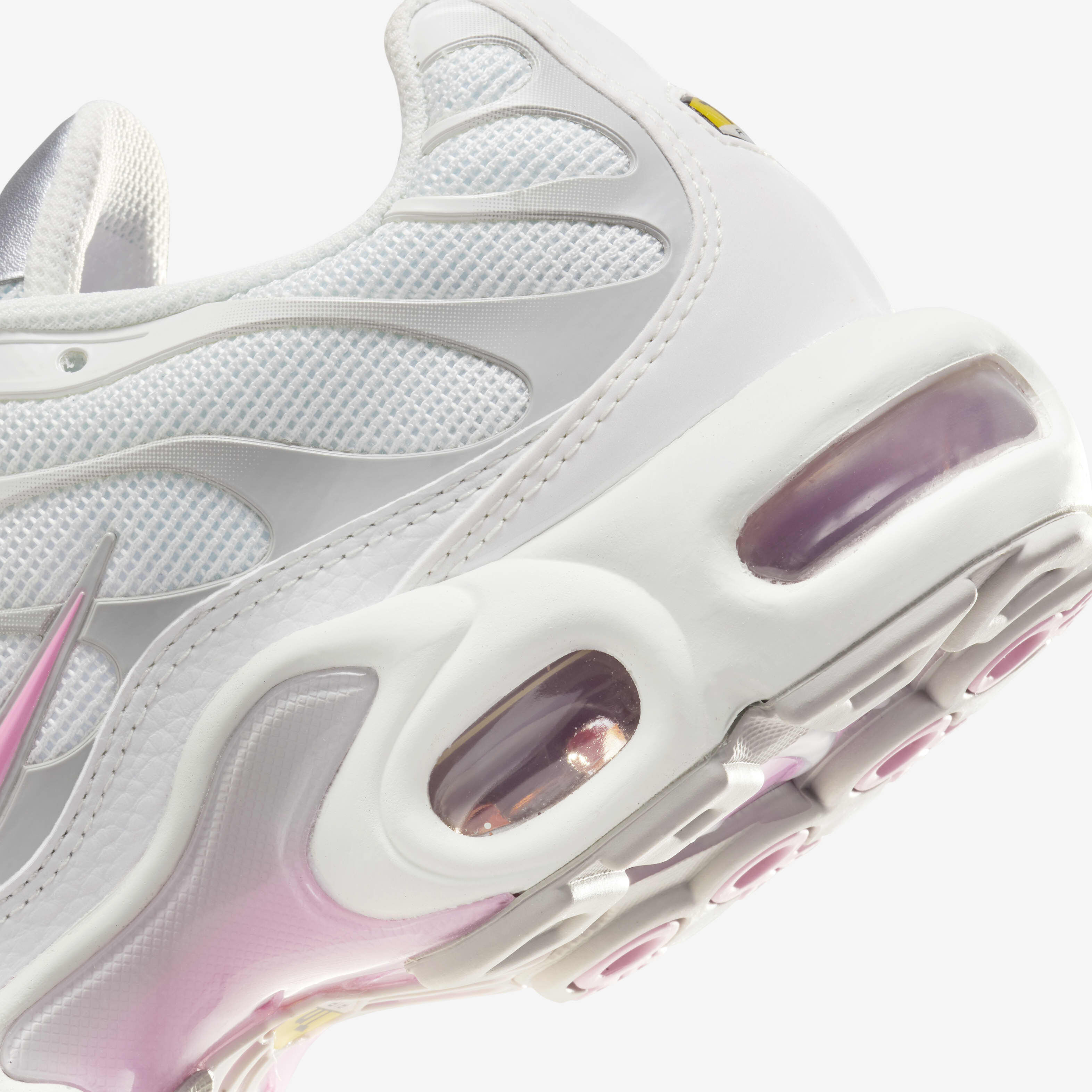 nike air max plus white pink