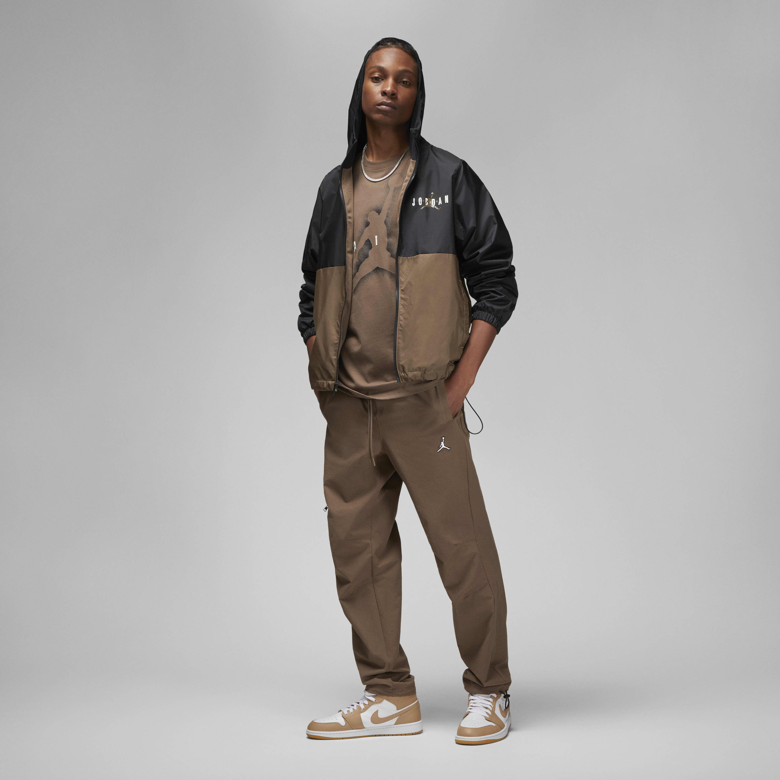 Jordan Essentials image number 3