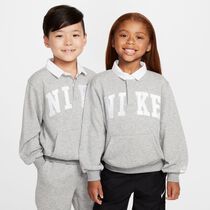 Nike Sportswear Club