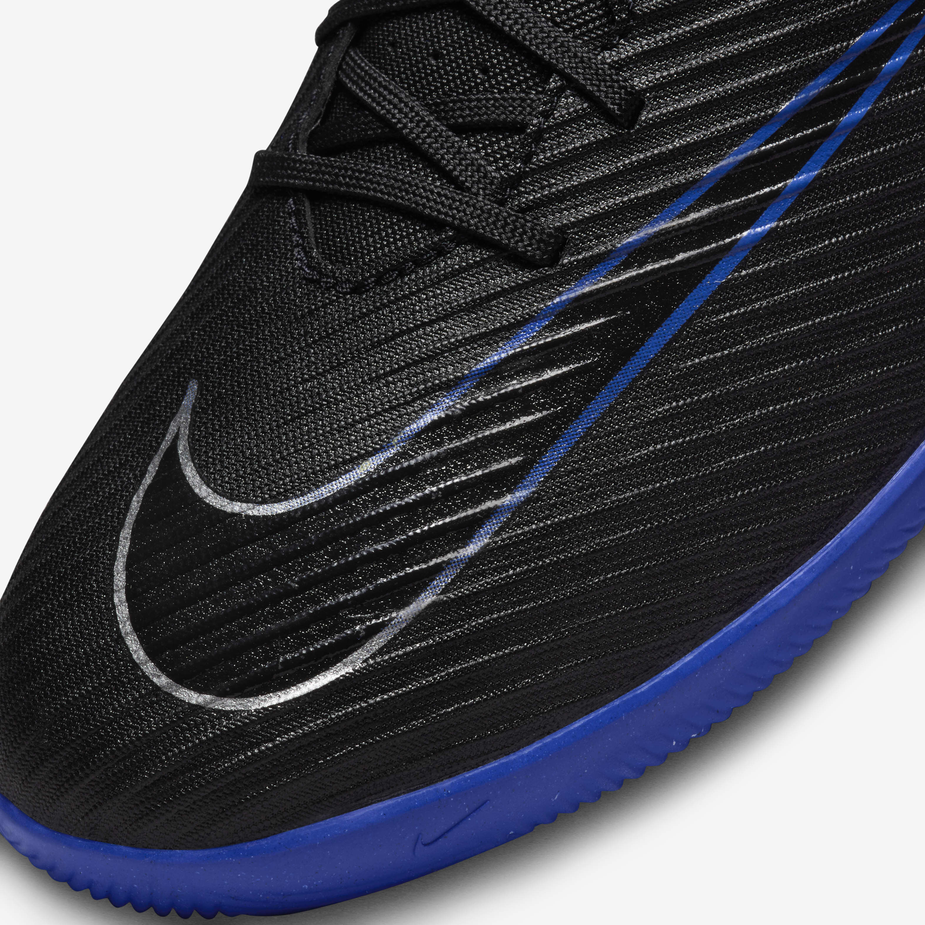 Buy Nike Mercurial Vapor 15 Club Indoor Court Low Top Football Shoes Nike UAE Official