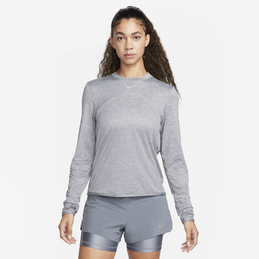 Nike women's hotsell long sleeve shirts