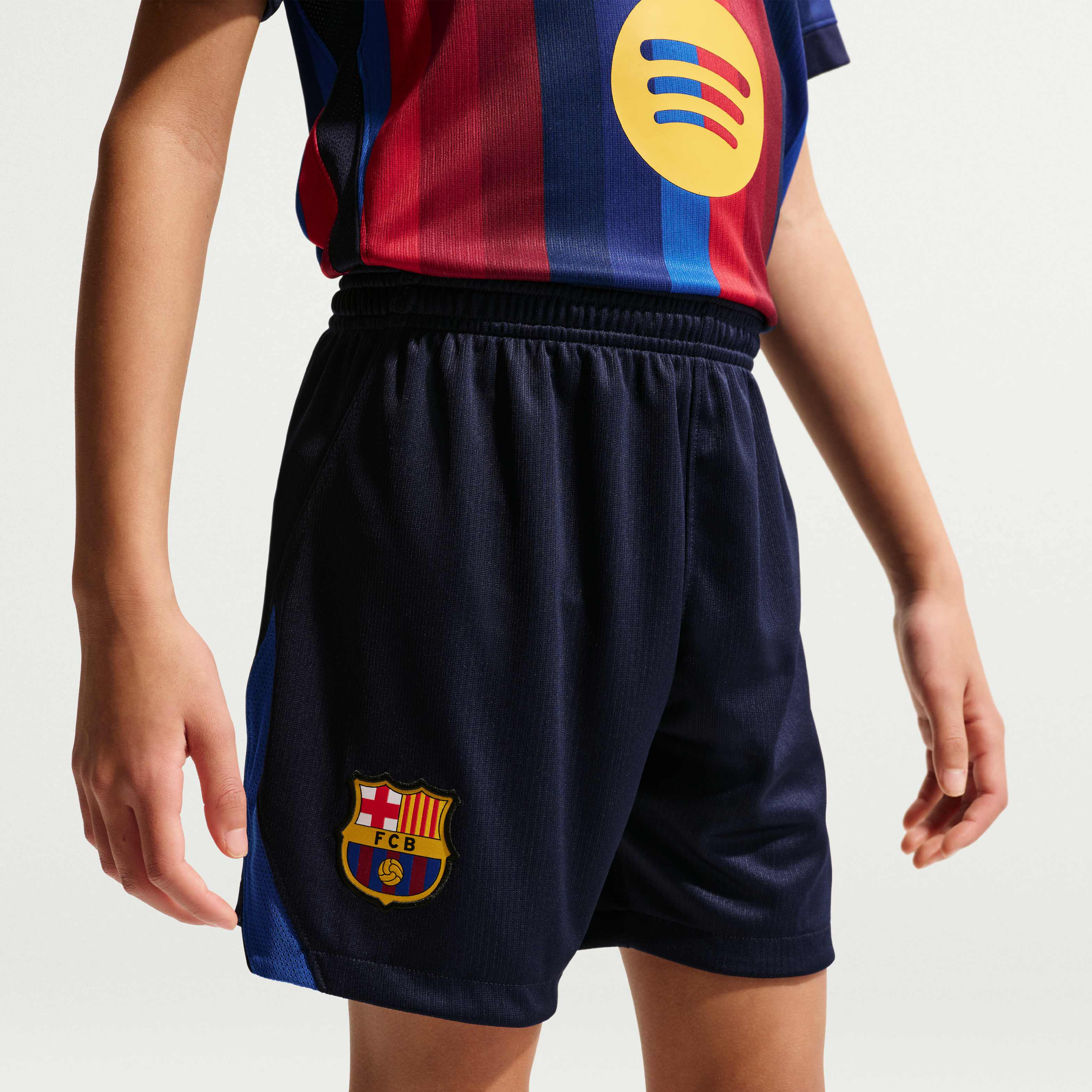 برشلونة الأساسي 27/2026 ستاديوم image number 2