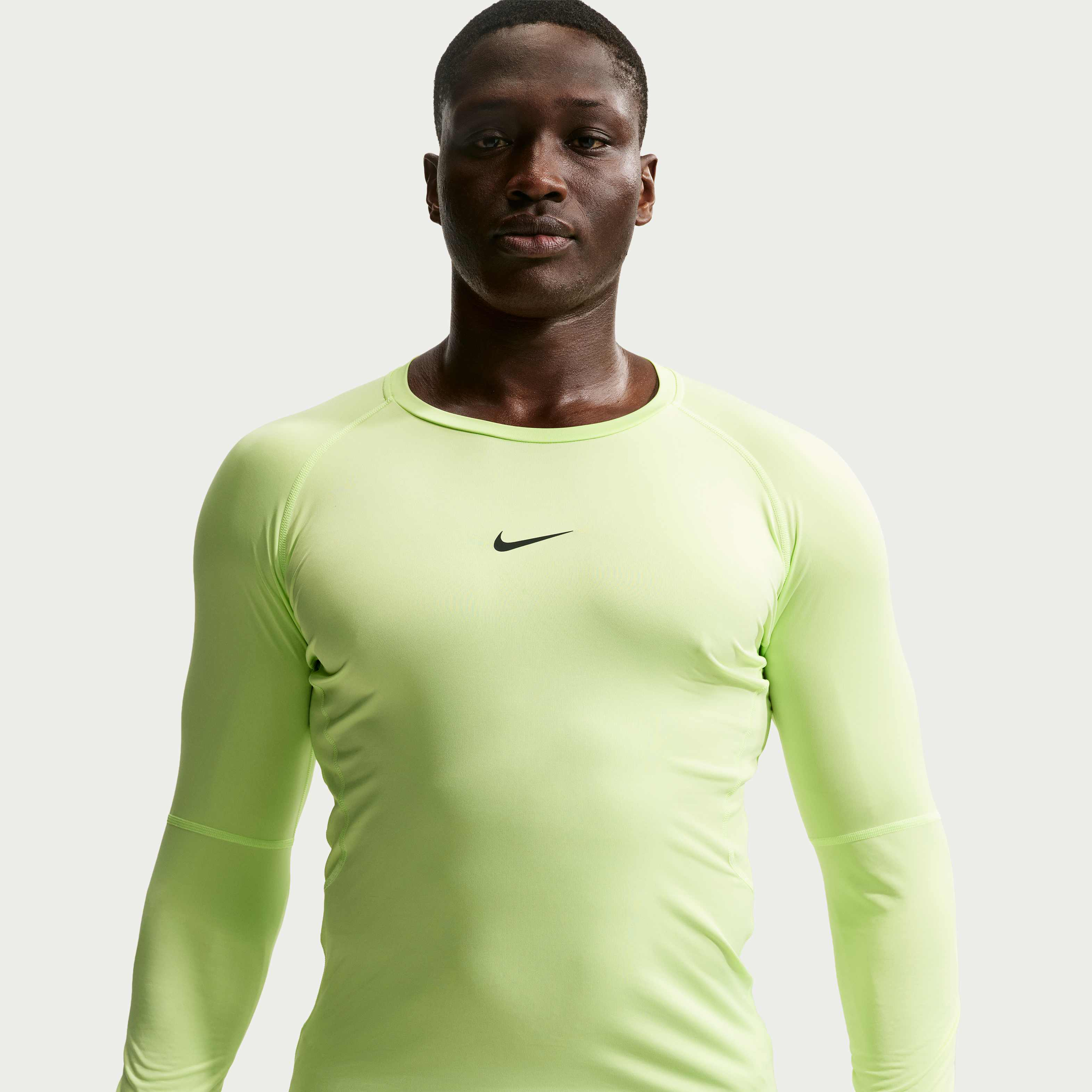 Nike Pro image number 5