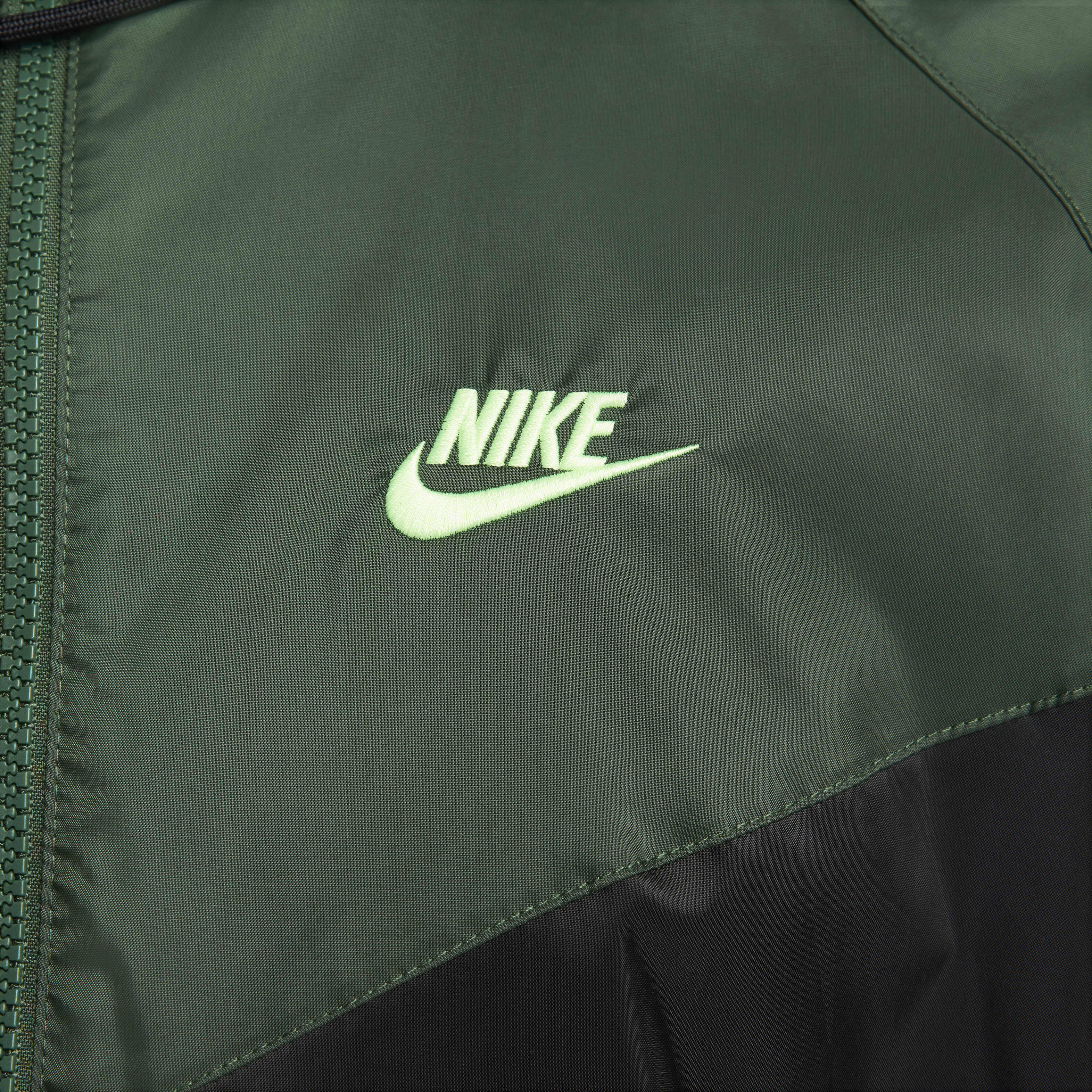 Nike Sportswear Windrunner image number 3