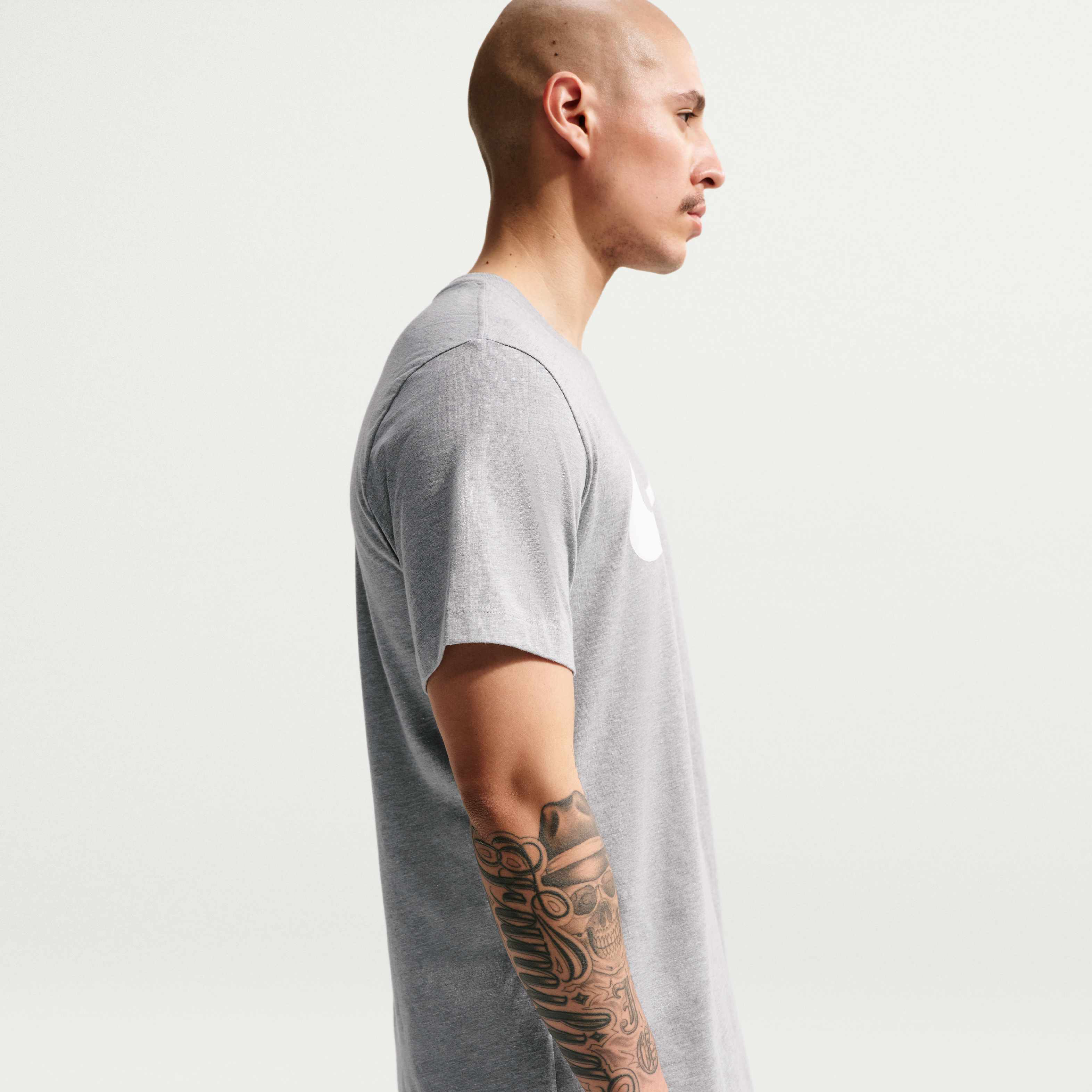 Nike Sportswear Swoosh image number 1