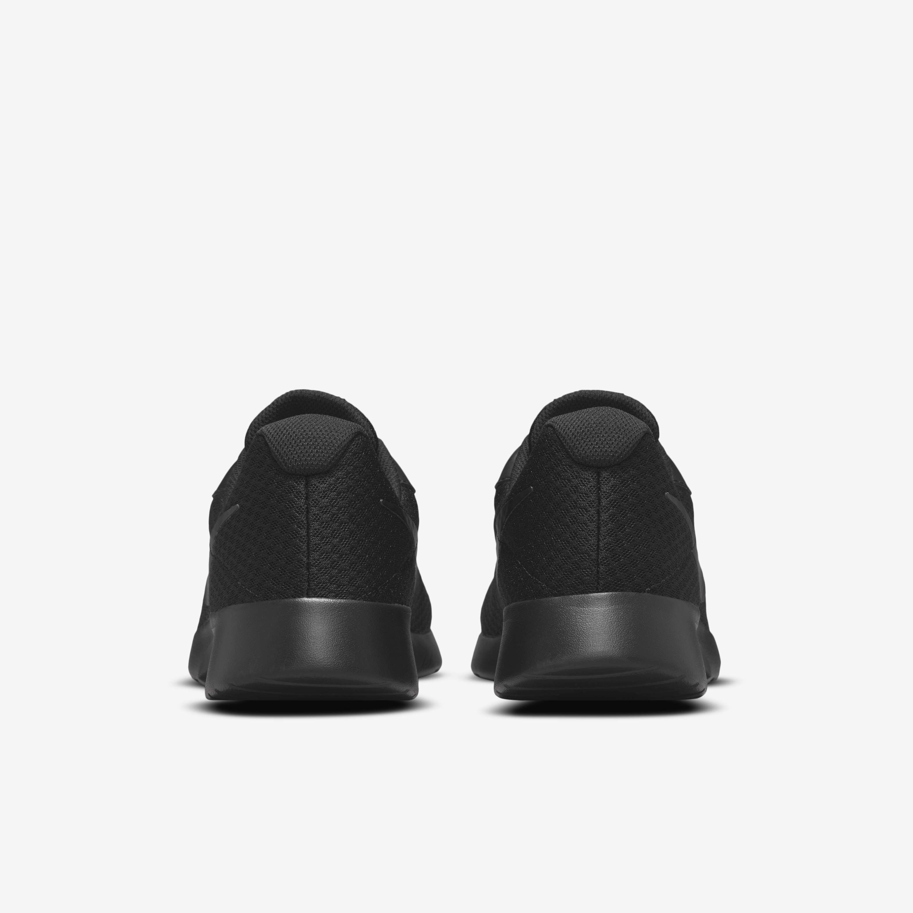 Buy Nike Tanjun Men s Shoes Nike UAE Official