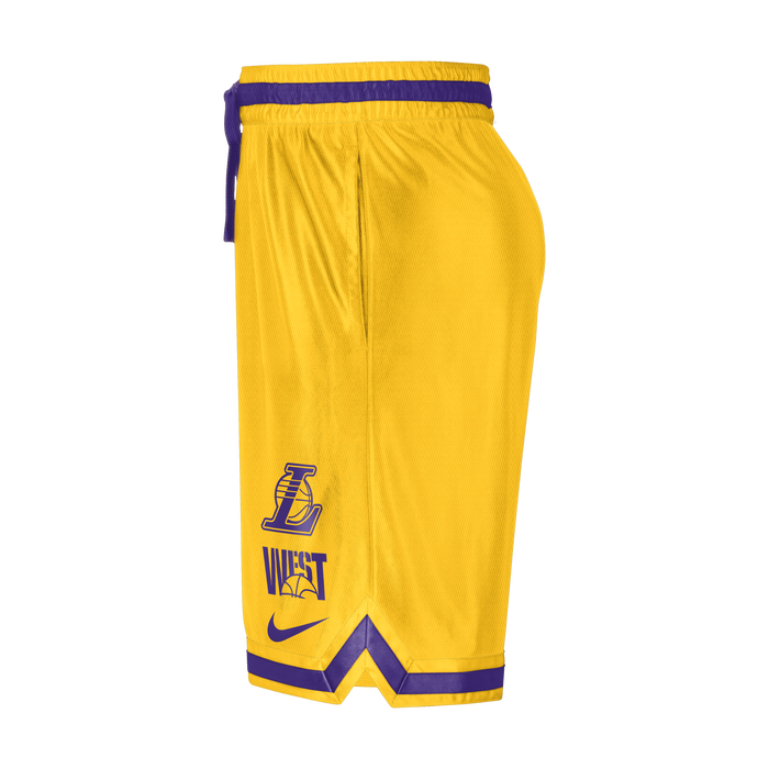 Lakers courtside deals shorts