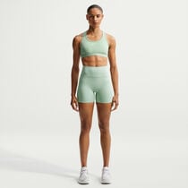 Nike Universa