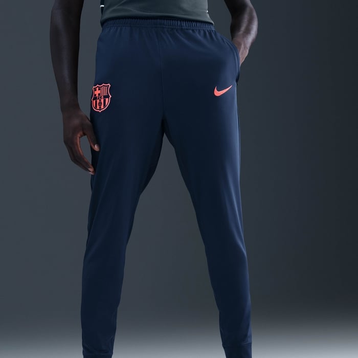 F.C. Barcelona Strike Third image number 3 F.C. Barcelona Strike Third image number 3