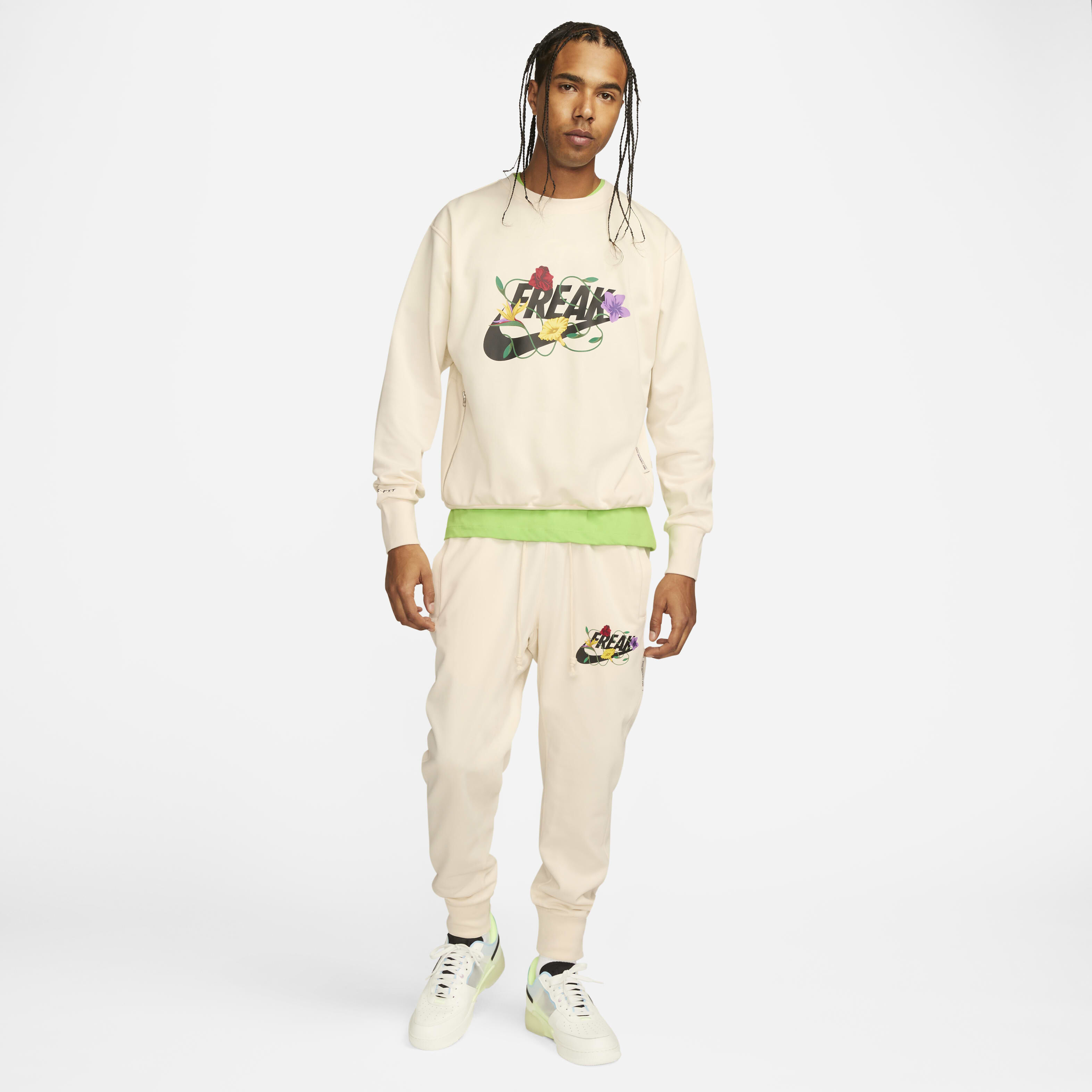 جيانيس ستاندرد ايشيو image number 5