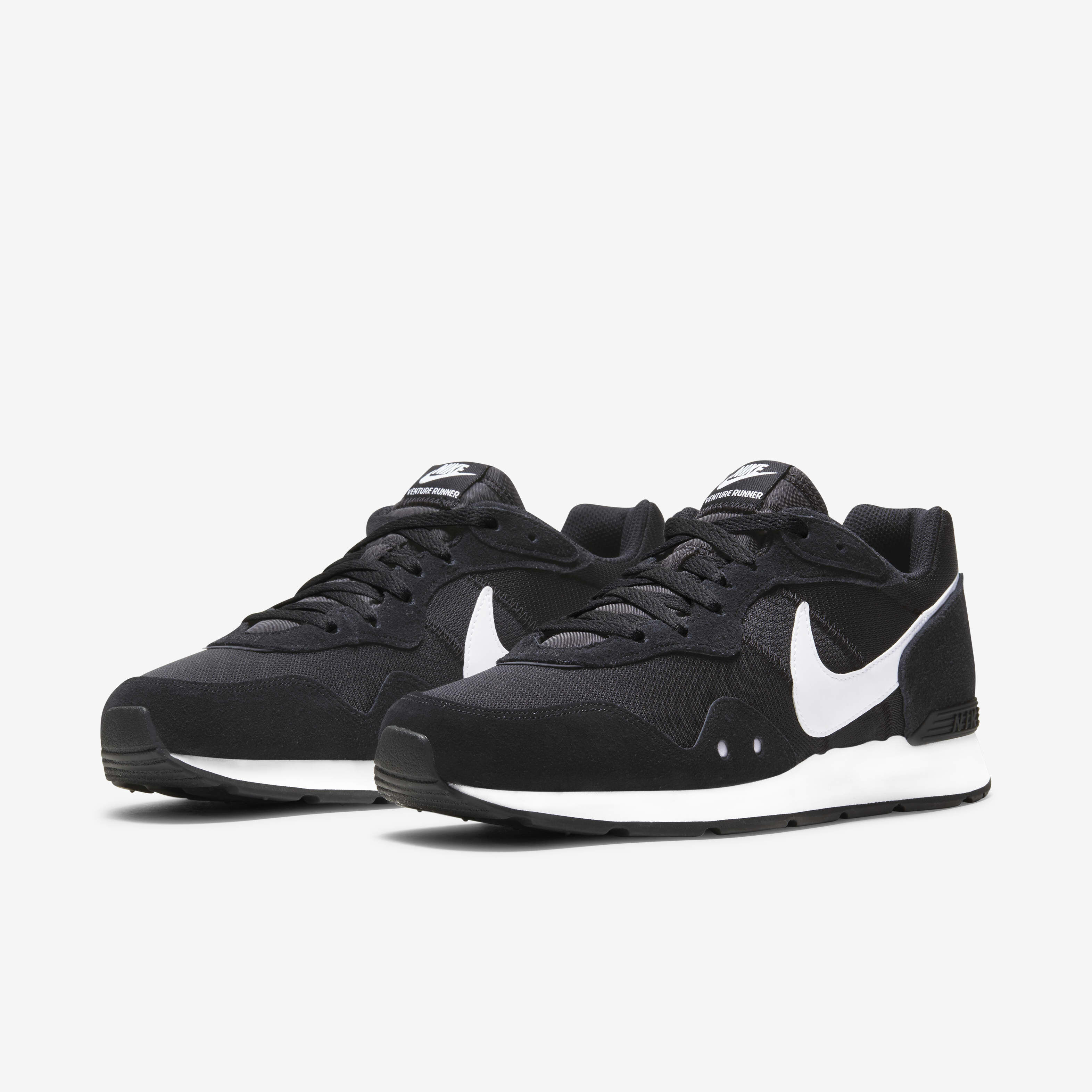 Buy Nike Venture Runner Men s Shoe Nike UAE Official