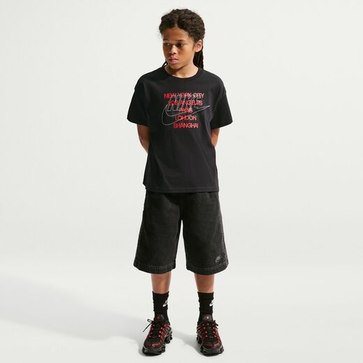 New In-Nike, Nike Sportswear, Older Kids' T-Shirt