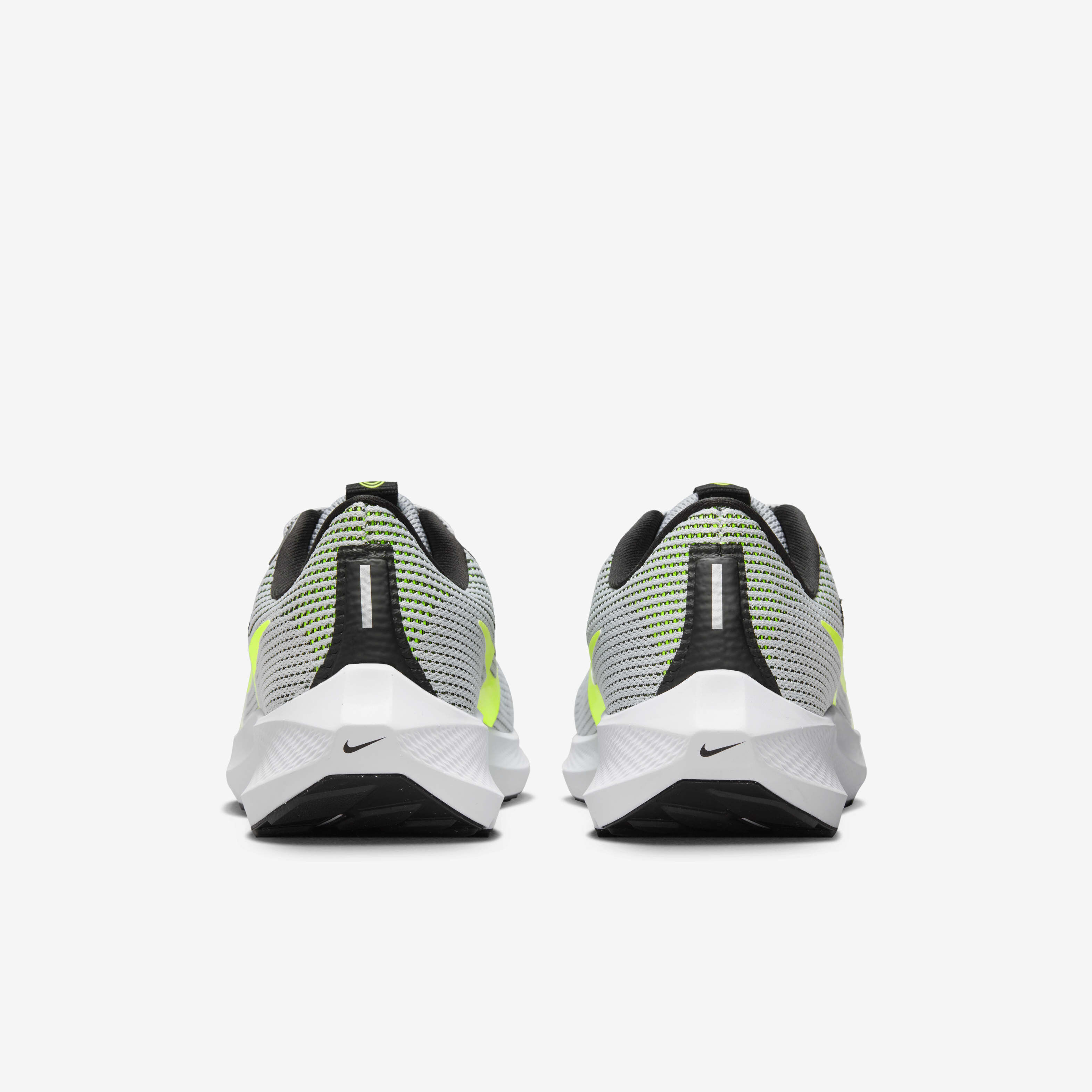 Nike Pegasus 40 image number 5