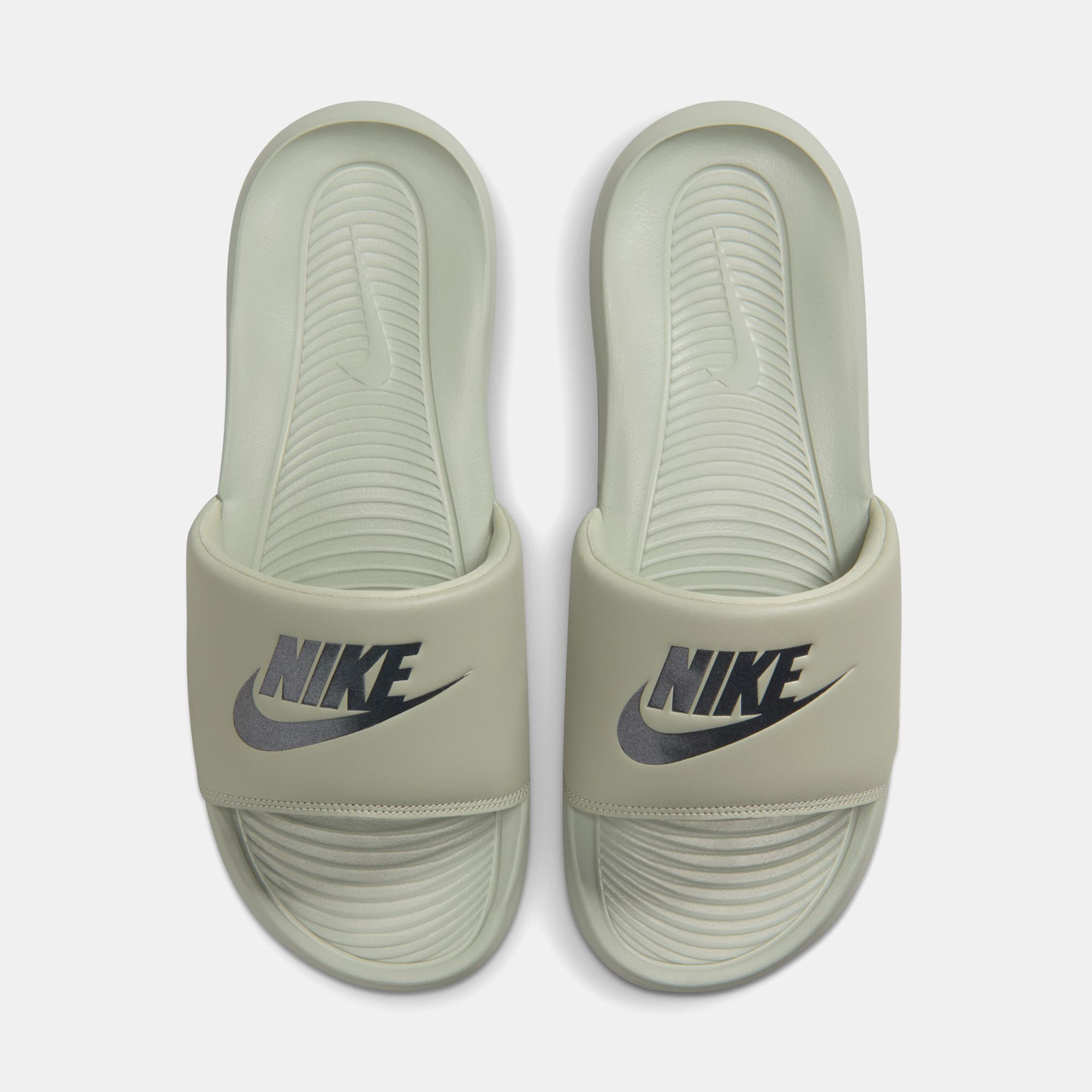 Nike Victori One image number 1