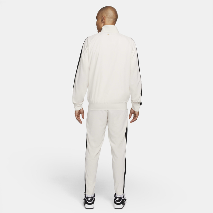 ليبرون x ليفربول F.C. image number 1 ليبرون x ليفربول F.C. image number 1