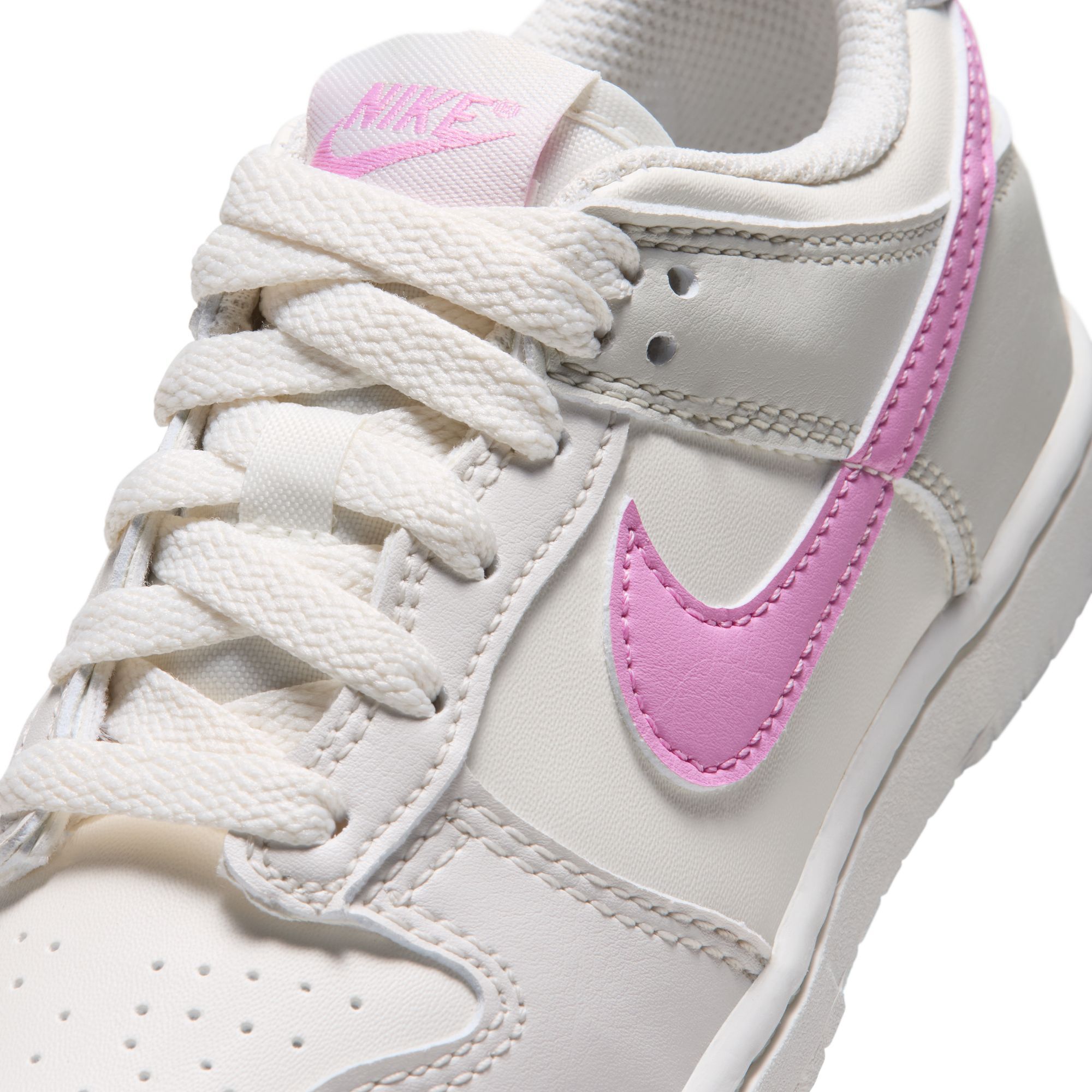 Nike Dunk Low image number 8