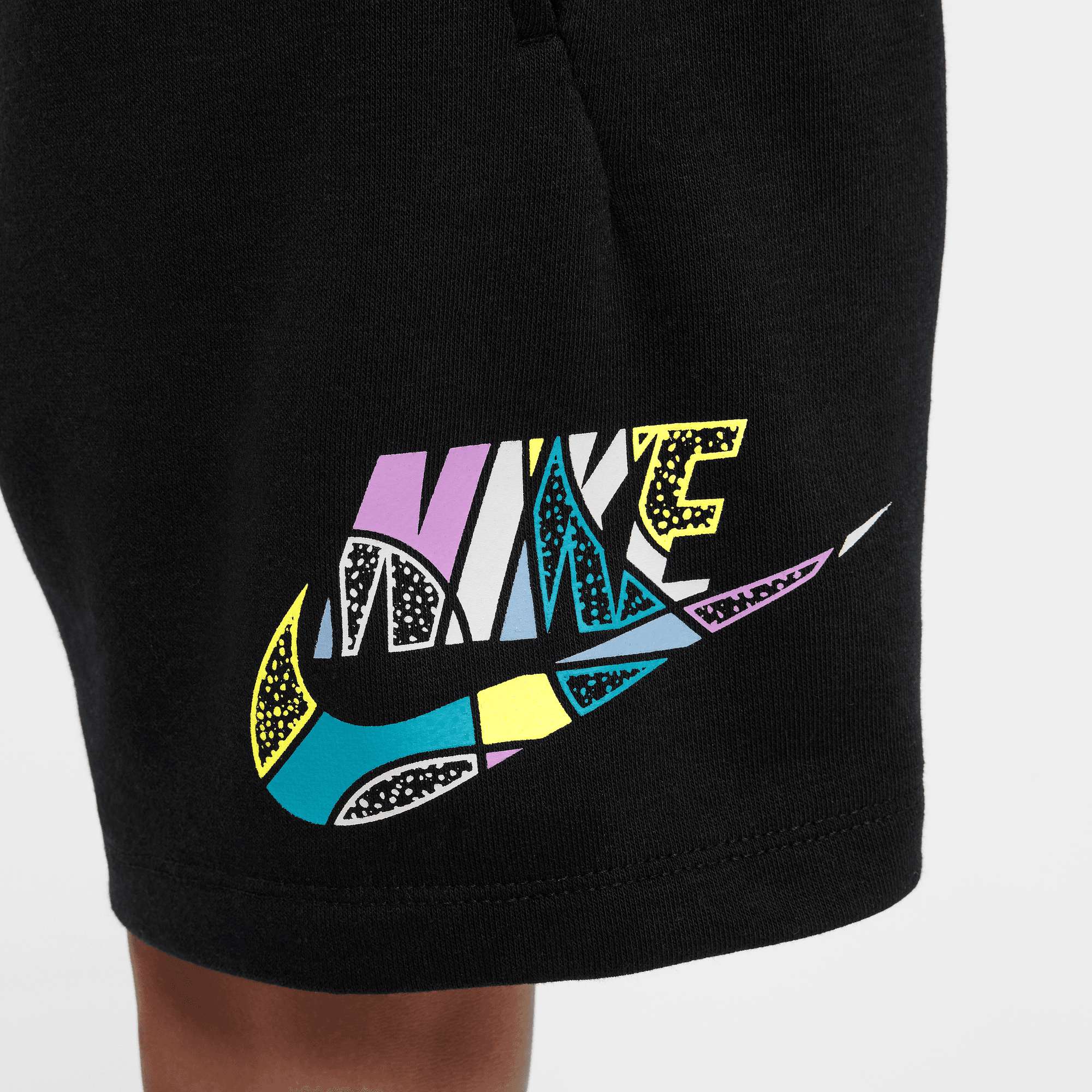 Nike Sportswear "Outside the Lines" image number 4