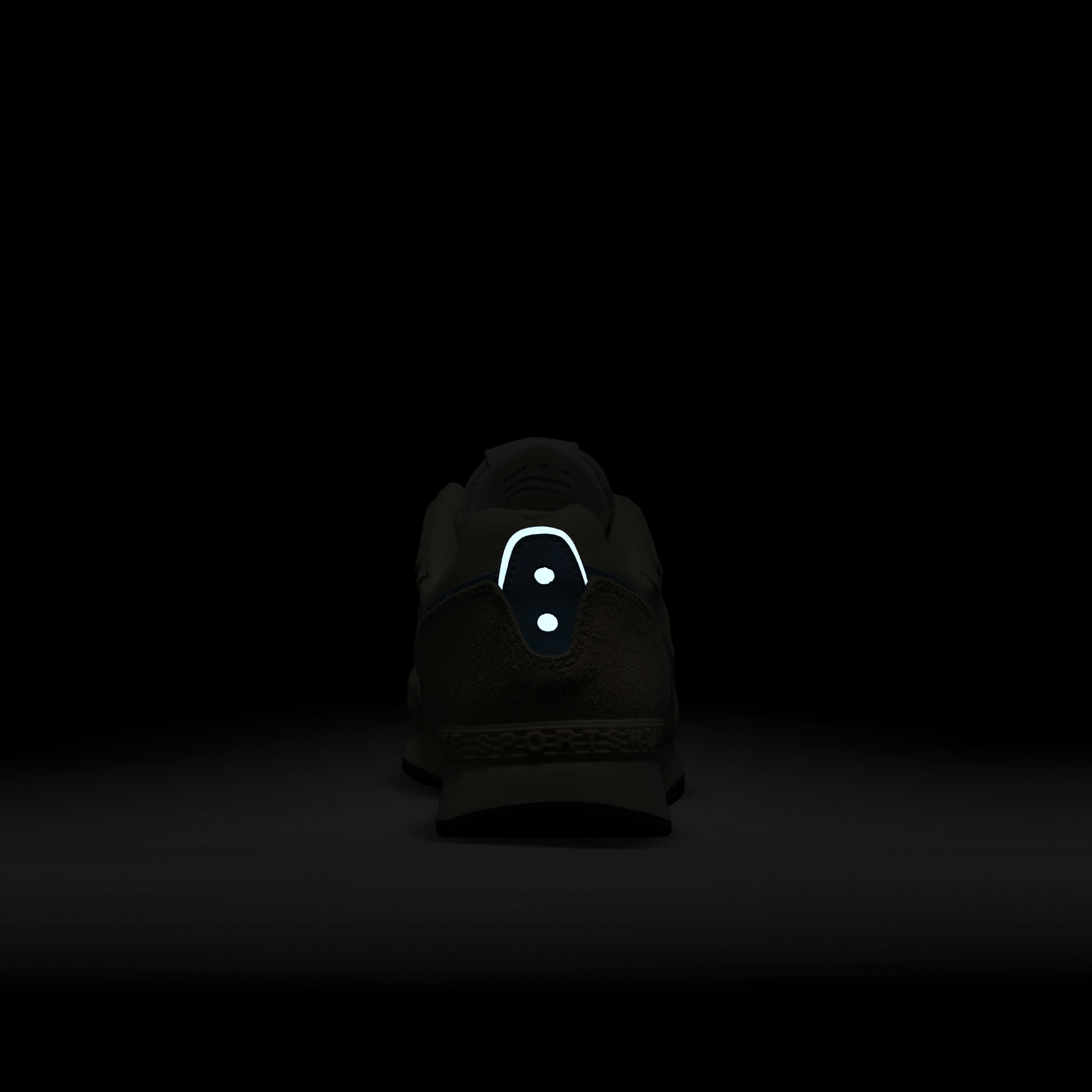 Nike Venture Runner image number 9