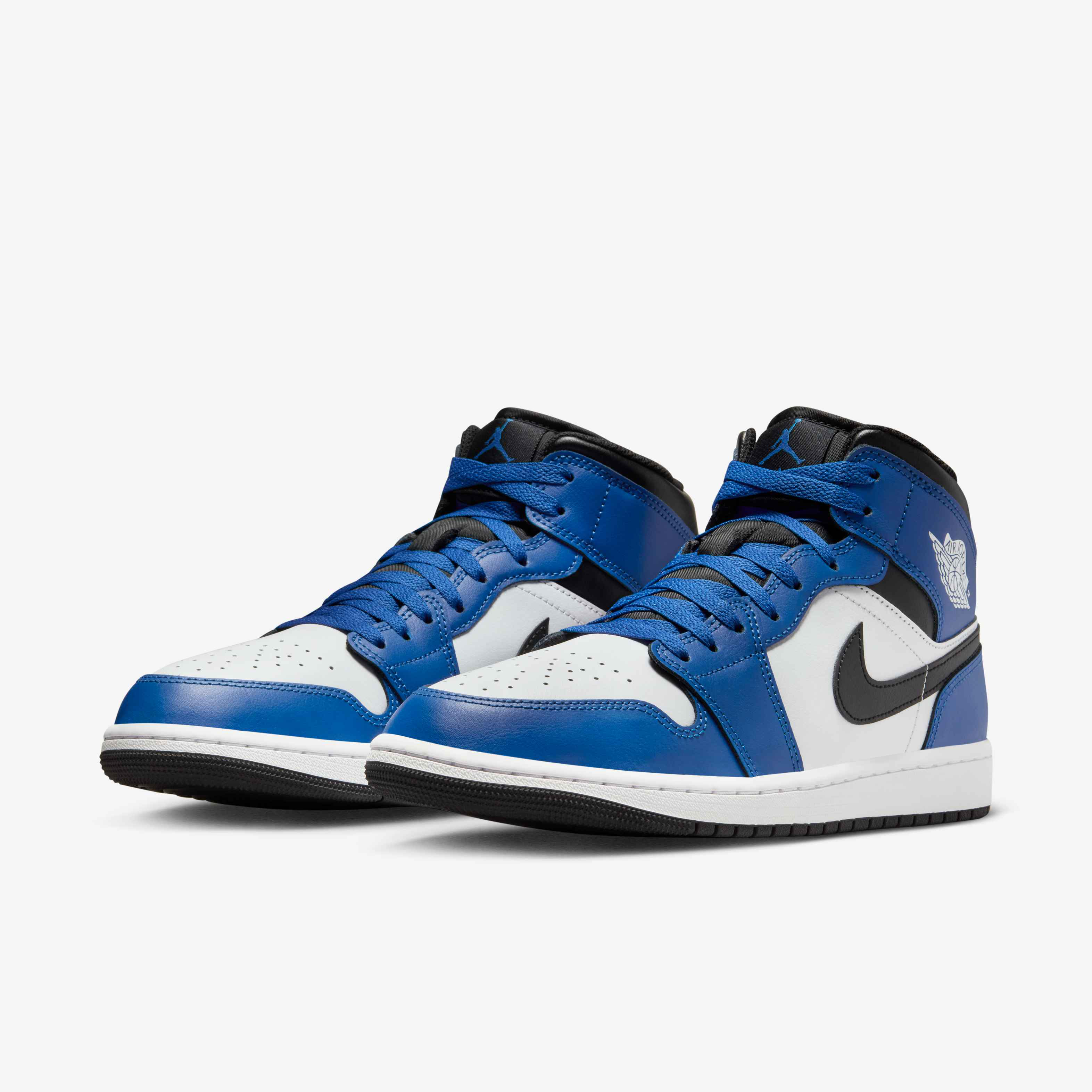 Air Jordan 1 Mid image number 4