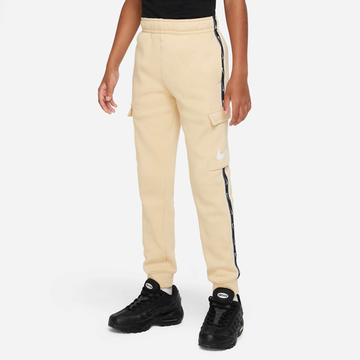 نايكي سبورتسوير ريبيت