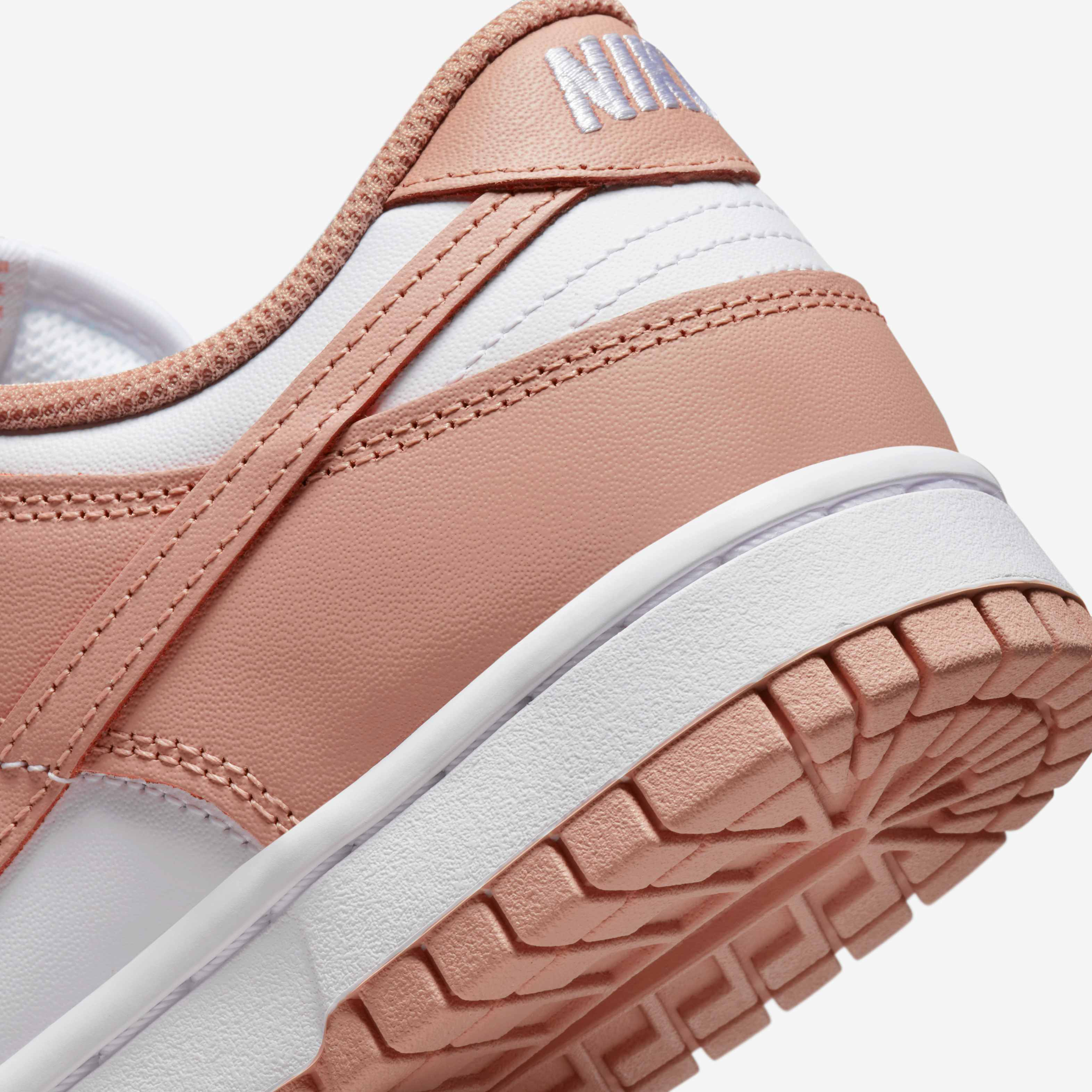 Nike Dunk Low image number 7