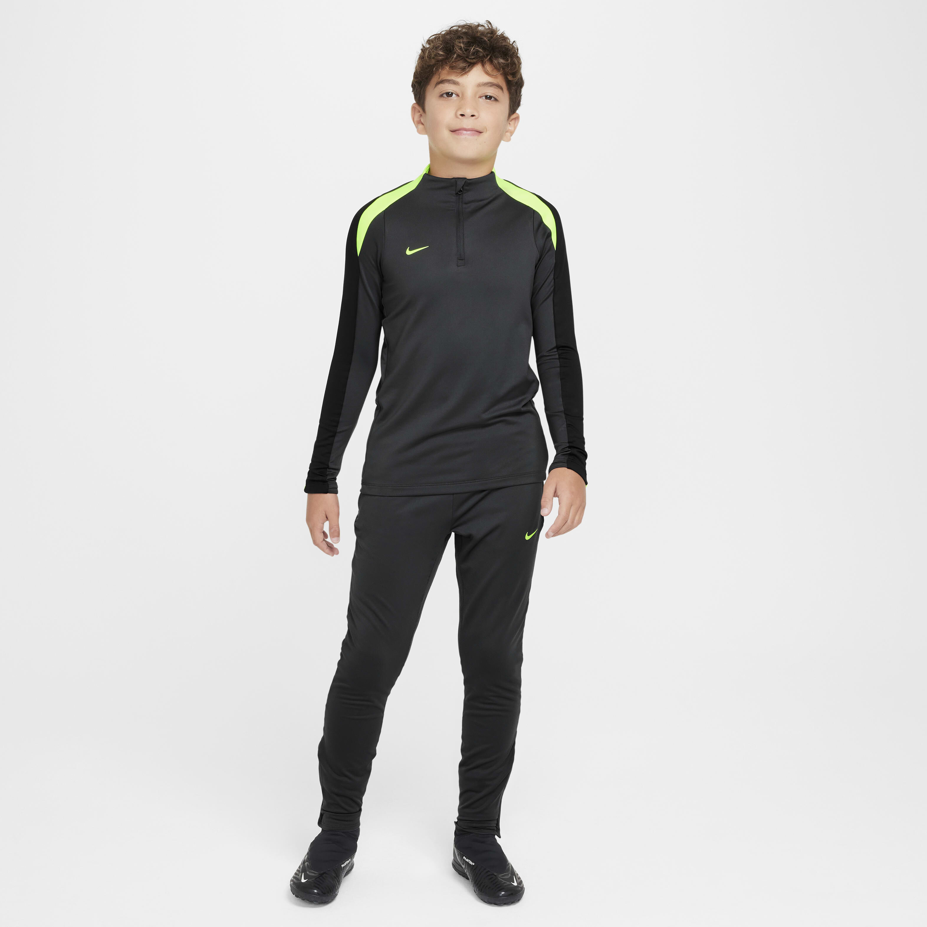 Nike Dri-FIT Strike image number 5