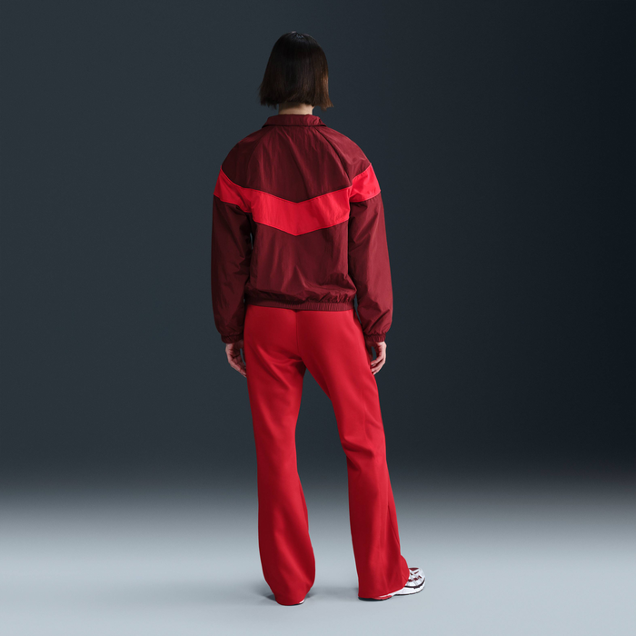 نايكي سبورتسوير ويندرانر image number 3 نايكي سبورتسوير ويندرانر image number 3