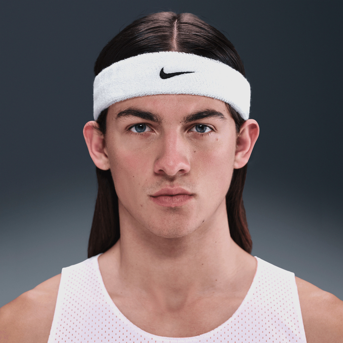 Nike Swoosh Classic image number 0 Nike Swoosh Classic image number 0